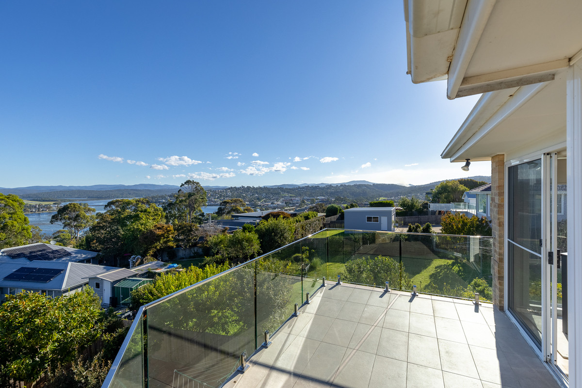 UNIT 2 28 LAKEVIEW AVENUE, Merimbula NSW 2548 - Image 6