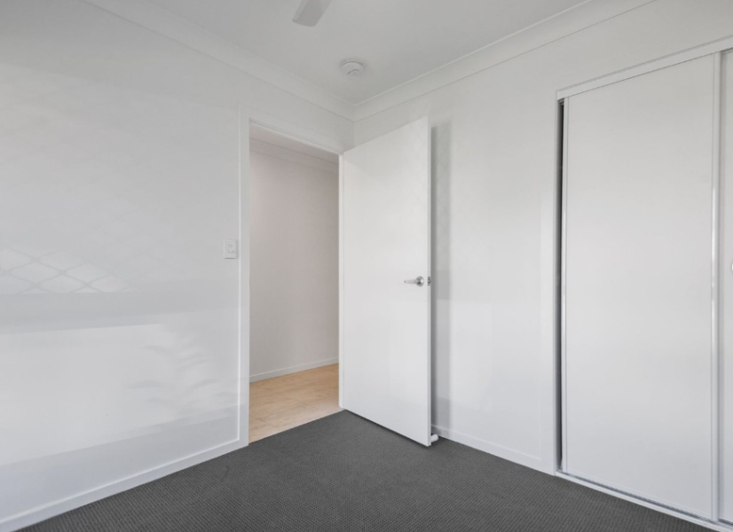 5-bedroom unit at 75 Antelope Street, Dakabin, QLD 4503, Moreton Bay, Queensland