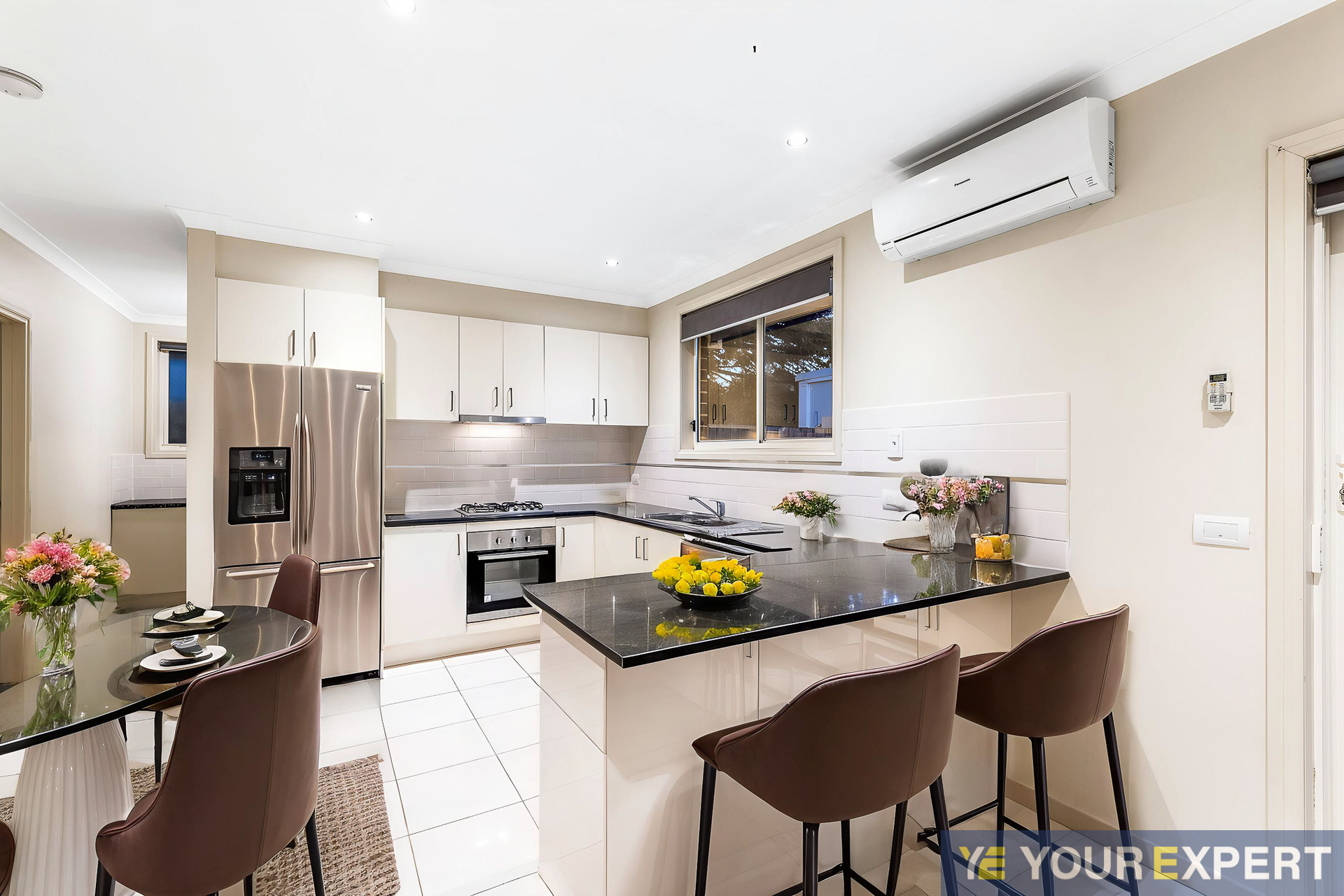2-bedroom unit at 11 Lachlan Drive, Endeavour Hills, VIC 3802, Casey, Victoria