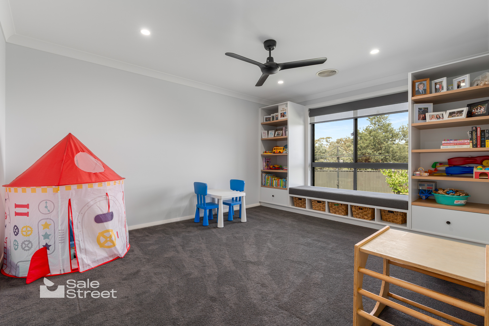 4-bedroom house at 4 POLLOCK PLACE, Orange NSW 2800, Orange, New South Wales