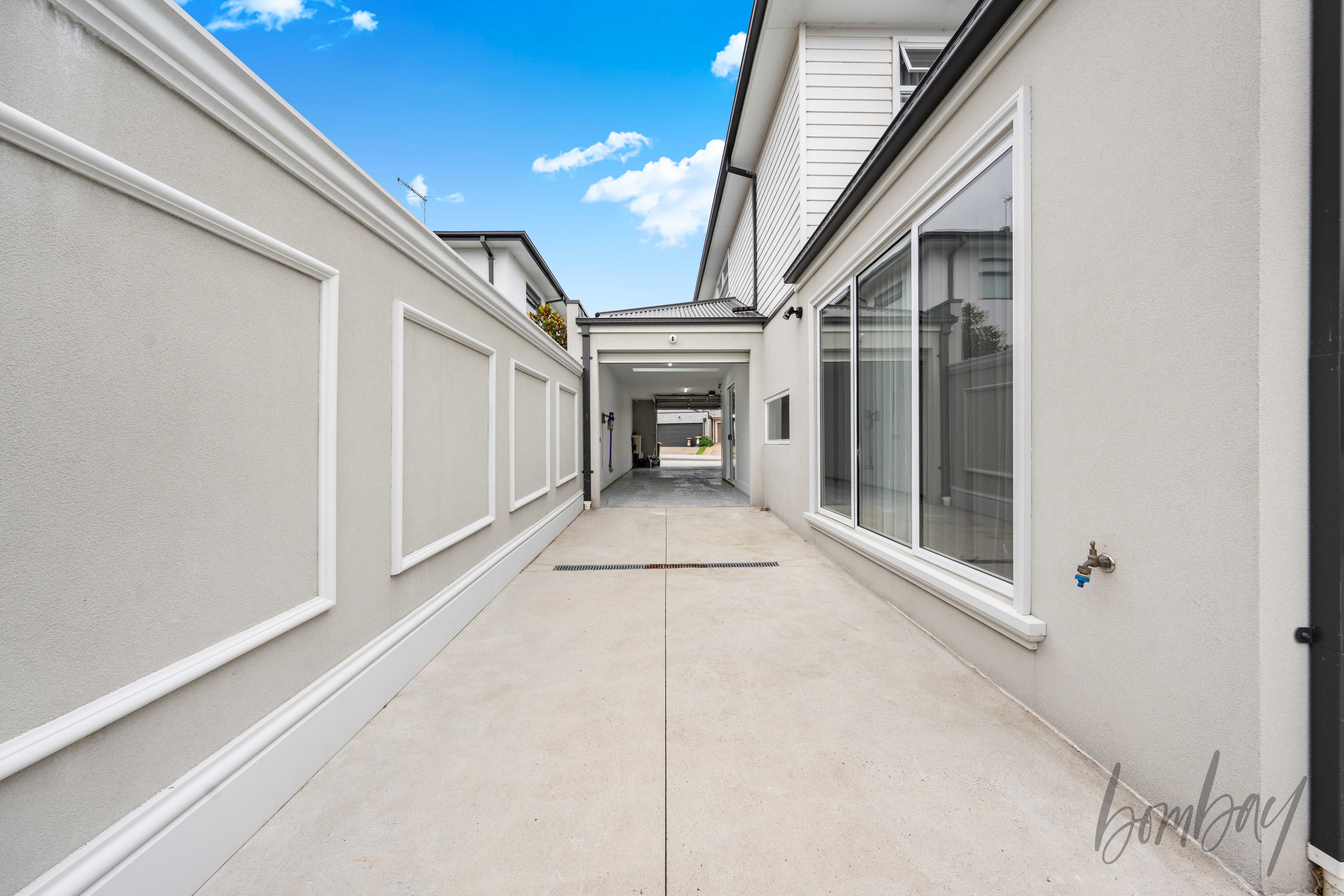 5-bedroom house at 5 Lapilli Way, Craigieburn, VIC 3064, Hume, Victoria