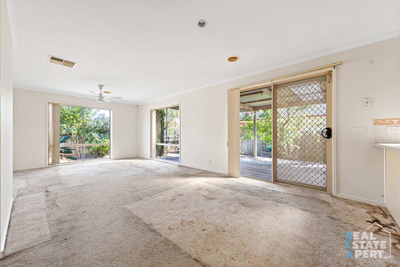 2 Greenlea Grove, Hampton Park, Vic, 3976 - Image 3