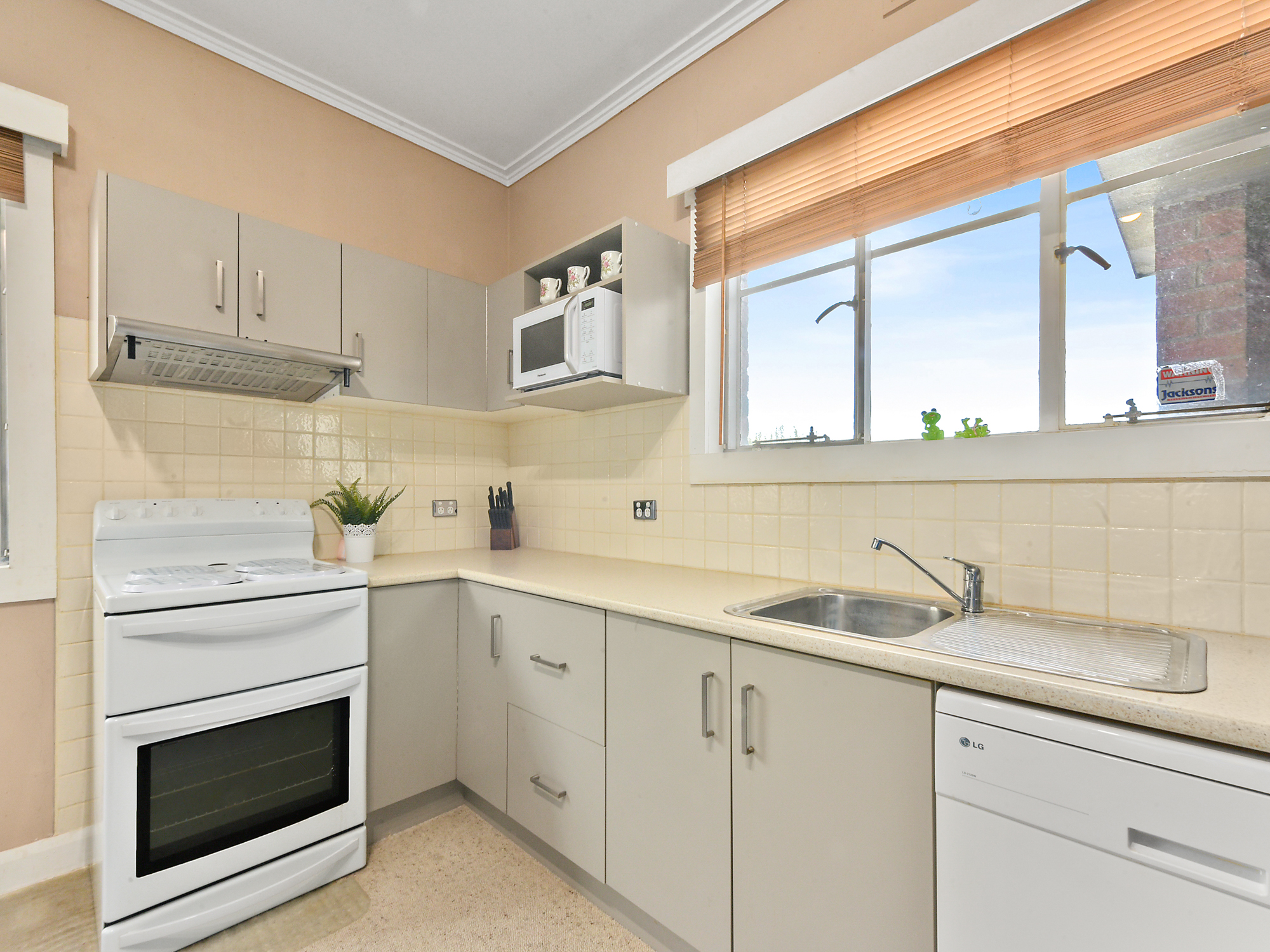 2-bedroom house at 26 WALKERS AVENUE, Newnham TAS 7248, Launceston, Tasmania