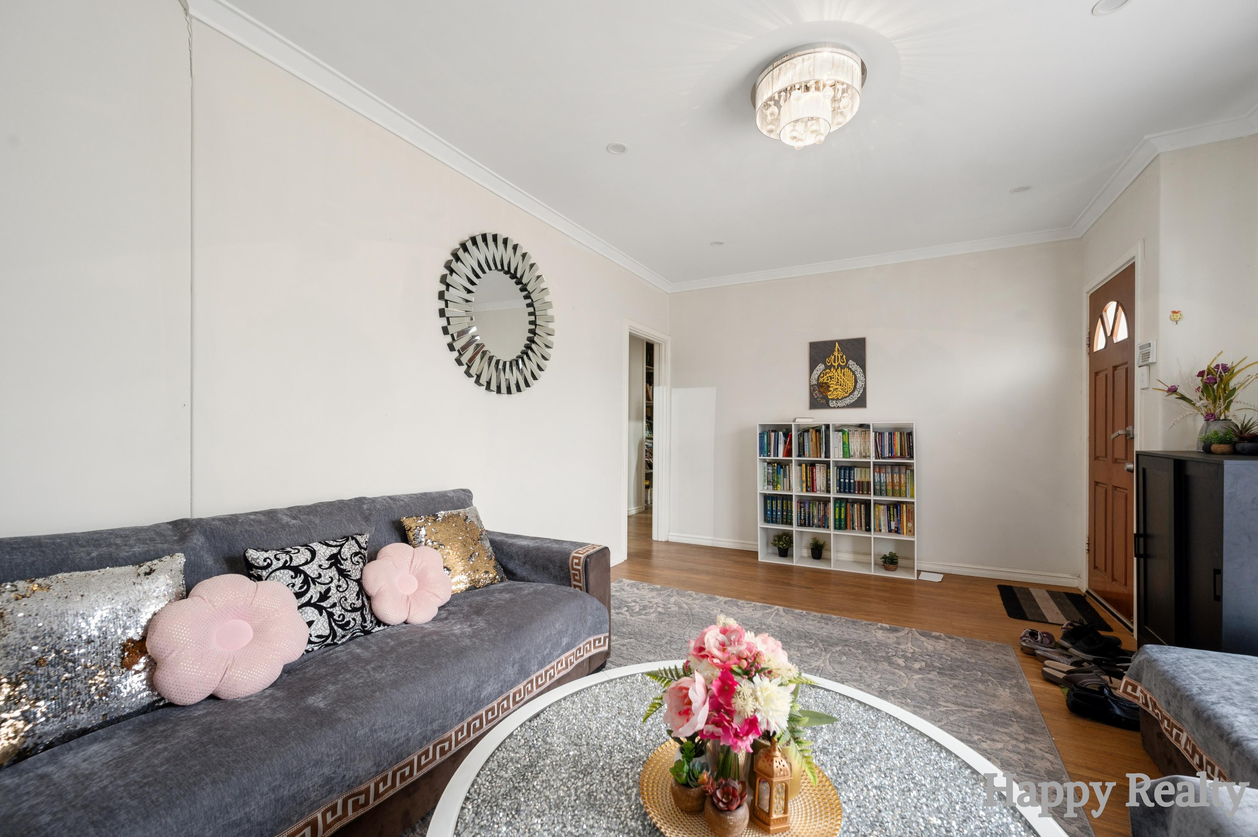 33 COOPS AVENUE, Thornlie WA 6108 - Image 3