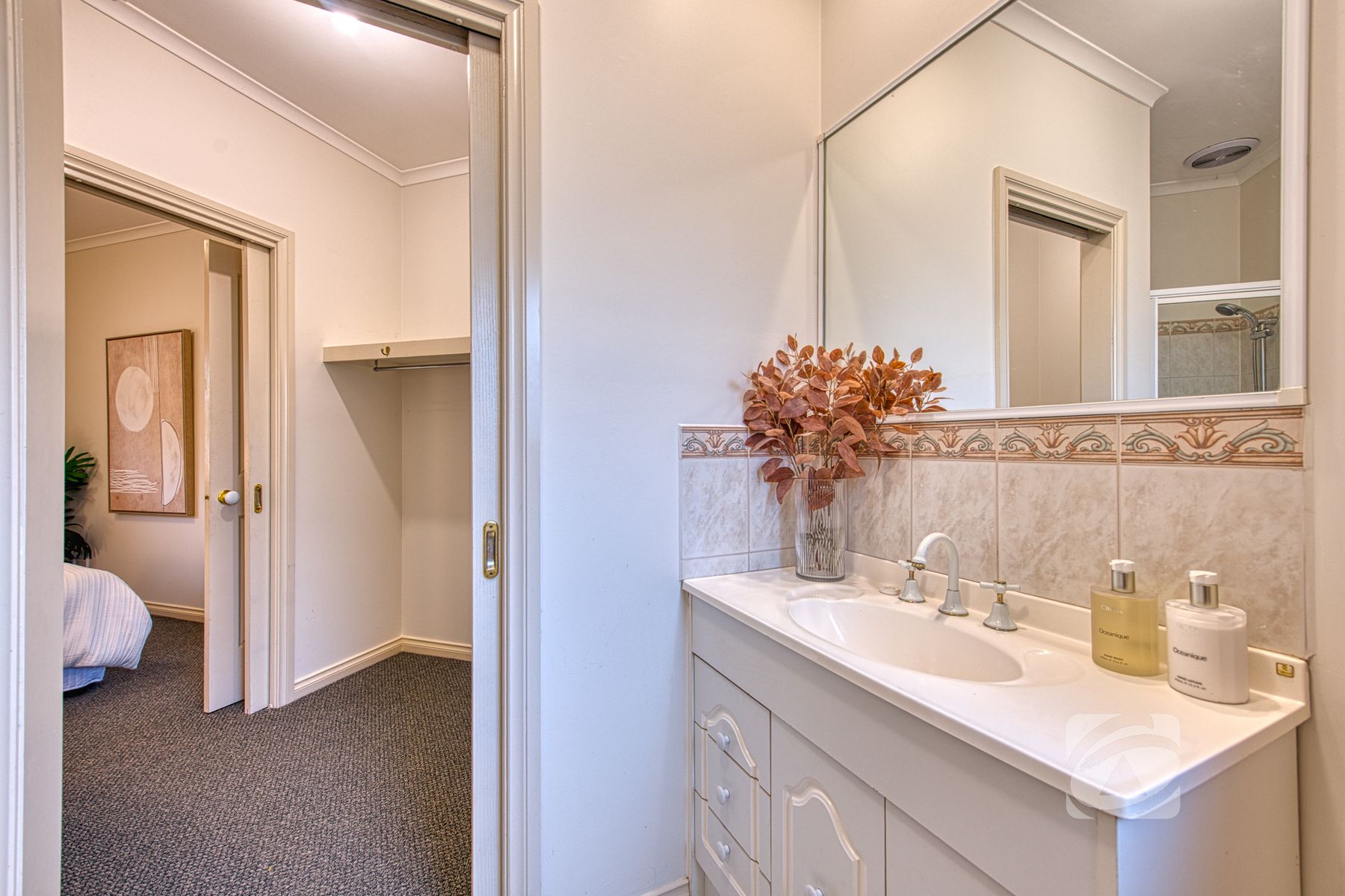 3-bedroom unit at 6 EXELL MEWS, Berwick VIC 3806, Casey, Victoria
