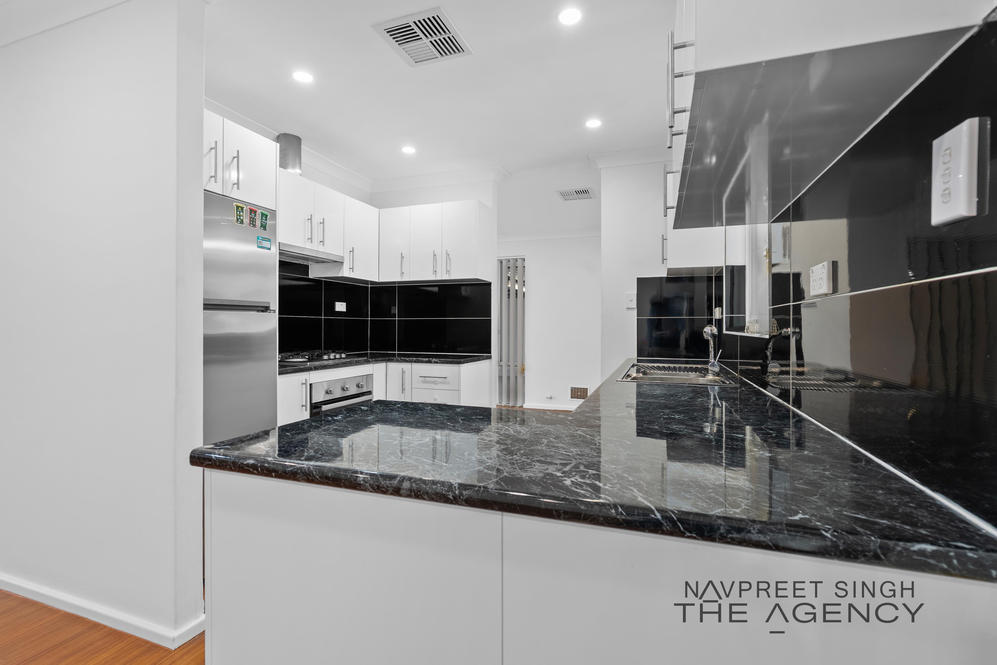 25 Bickner Way, Parmelia, WA 6167 - Image 3