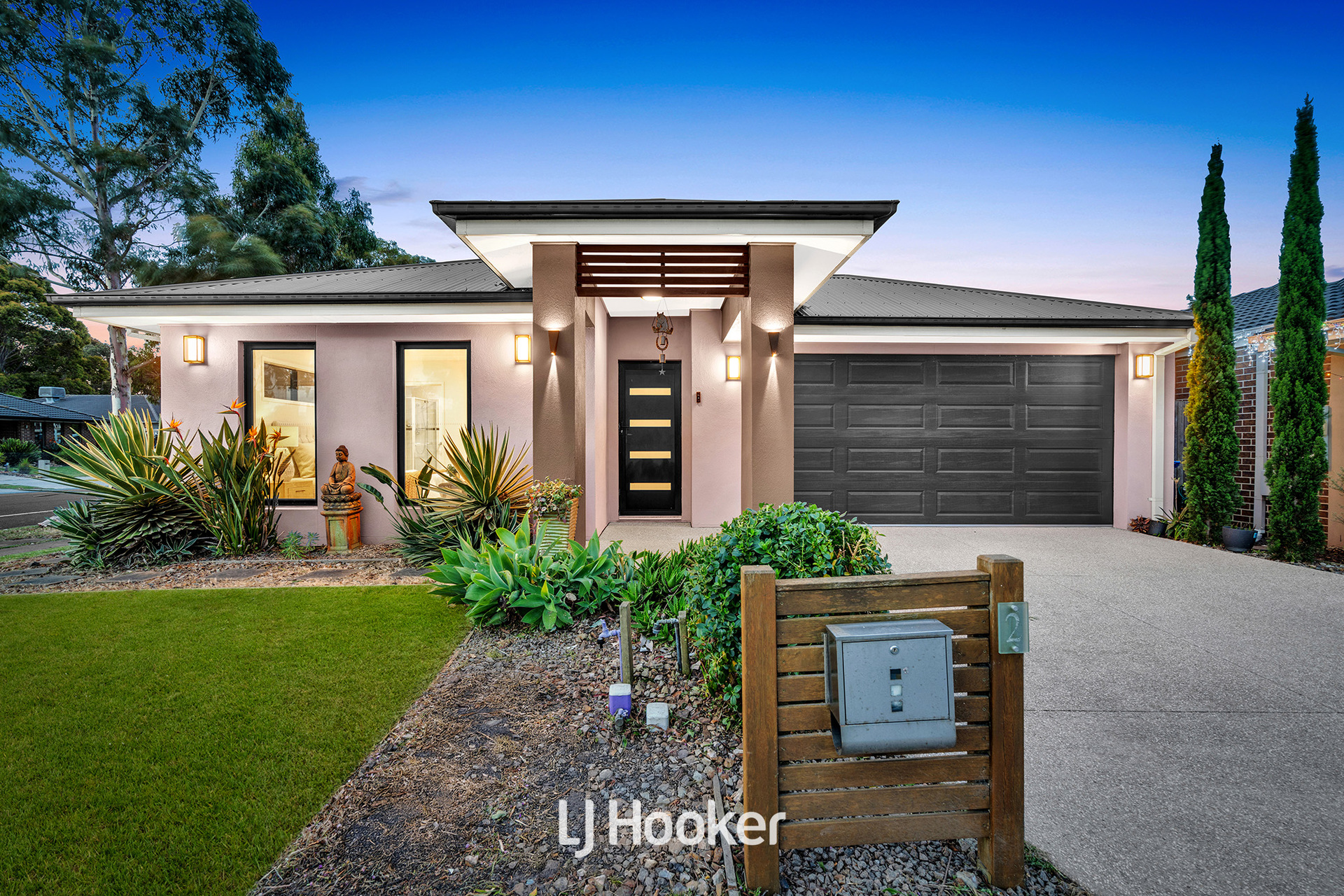 4-bedroom house at 2 BLACKLEDGE DRIVE, Cranbourne East VIC 3977, Casey, Victoria