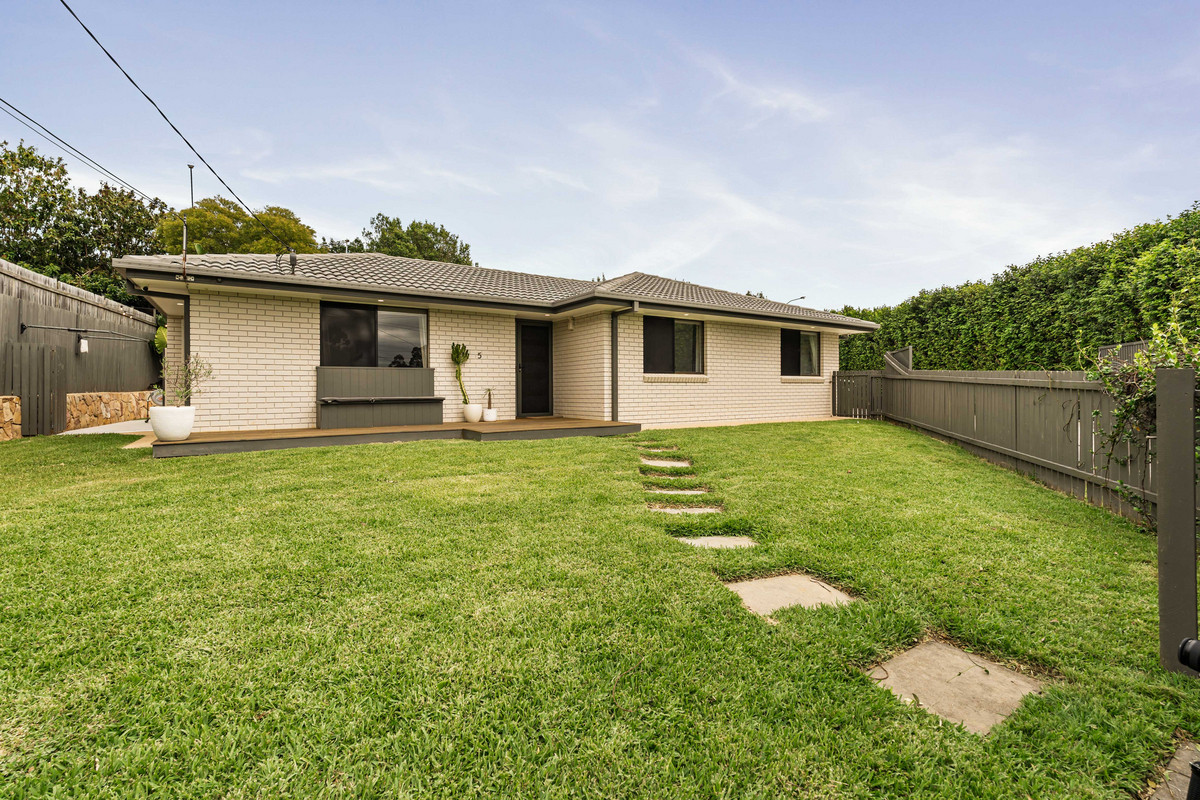 5 HYLACOLA DRIVE, Albany Creek QLD 4035 - Image 4