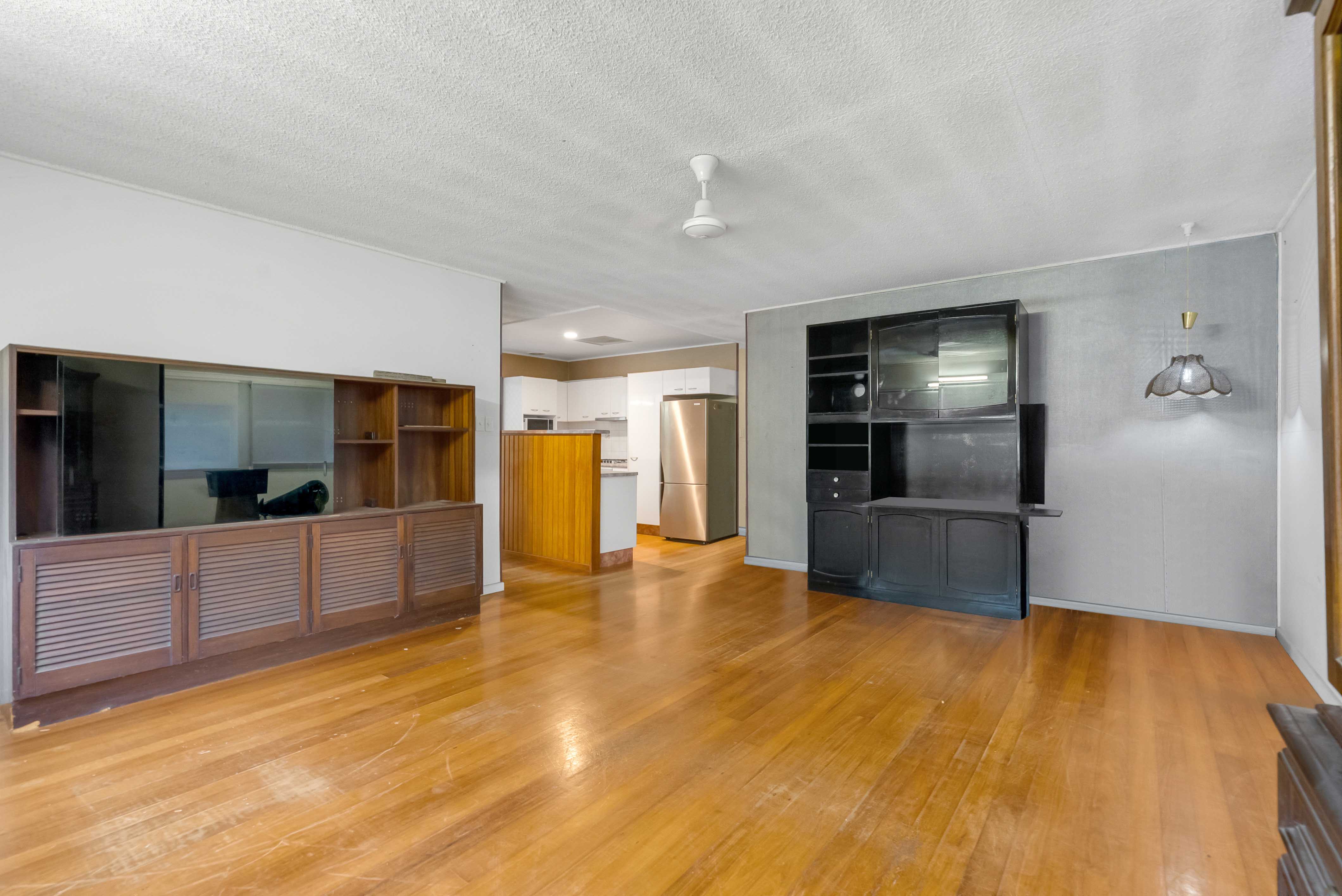 451-453 MCCOOMBE STREET, Mooroobool QLD 4870 - Image 6
