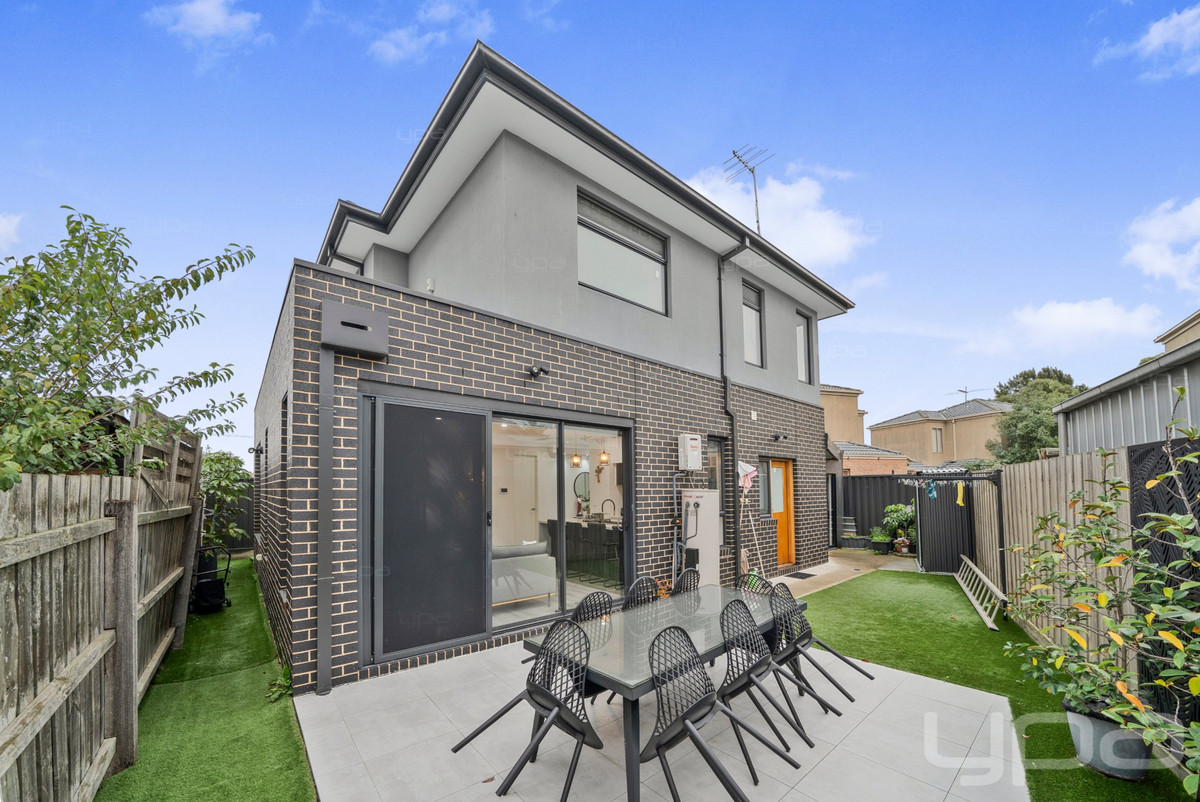 2/3 Cosgrove Court, Meadow Heights, Vic, 3048 - Image 7