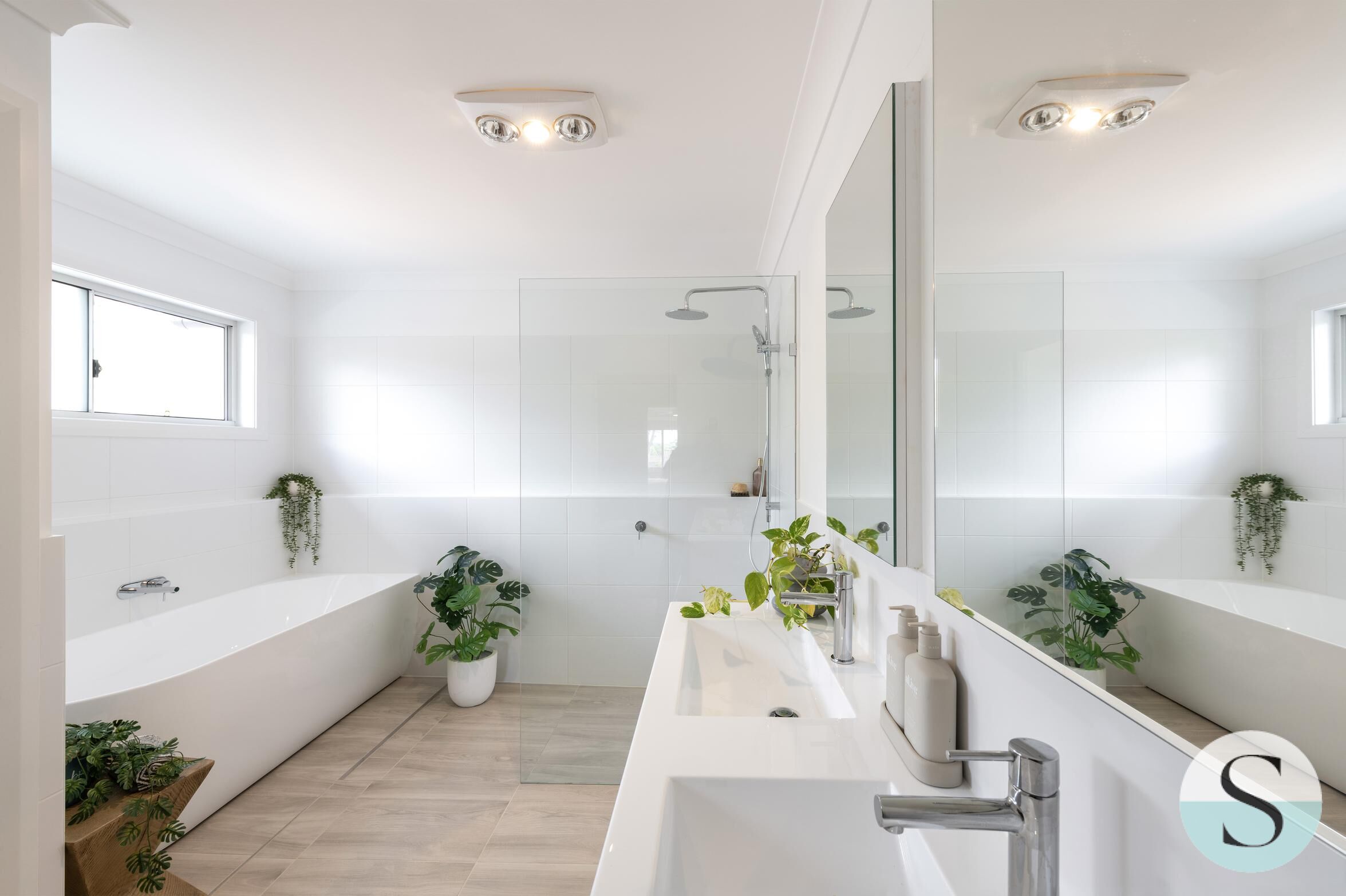 5-bedroom house at 56 Leumeah Avenue, Chain Valley Bay, NSW 2259, Central Coast (Nsw), New South Wales