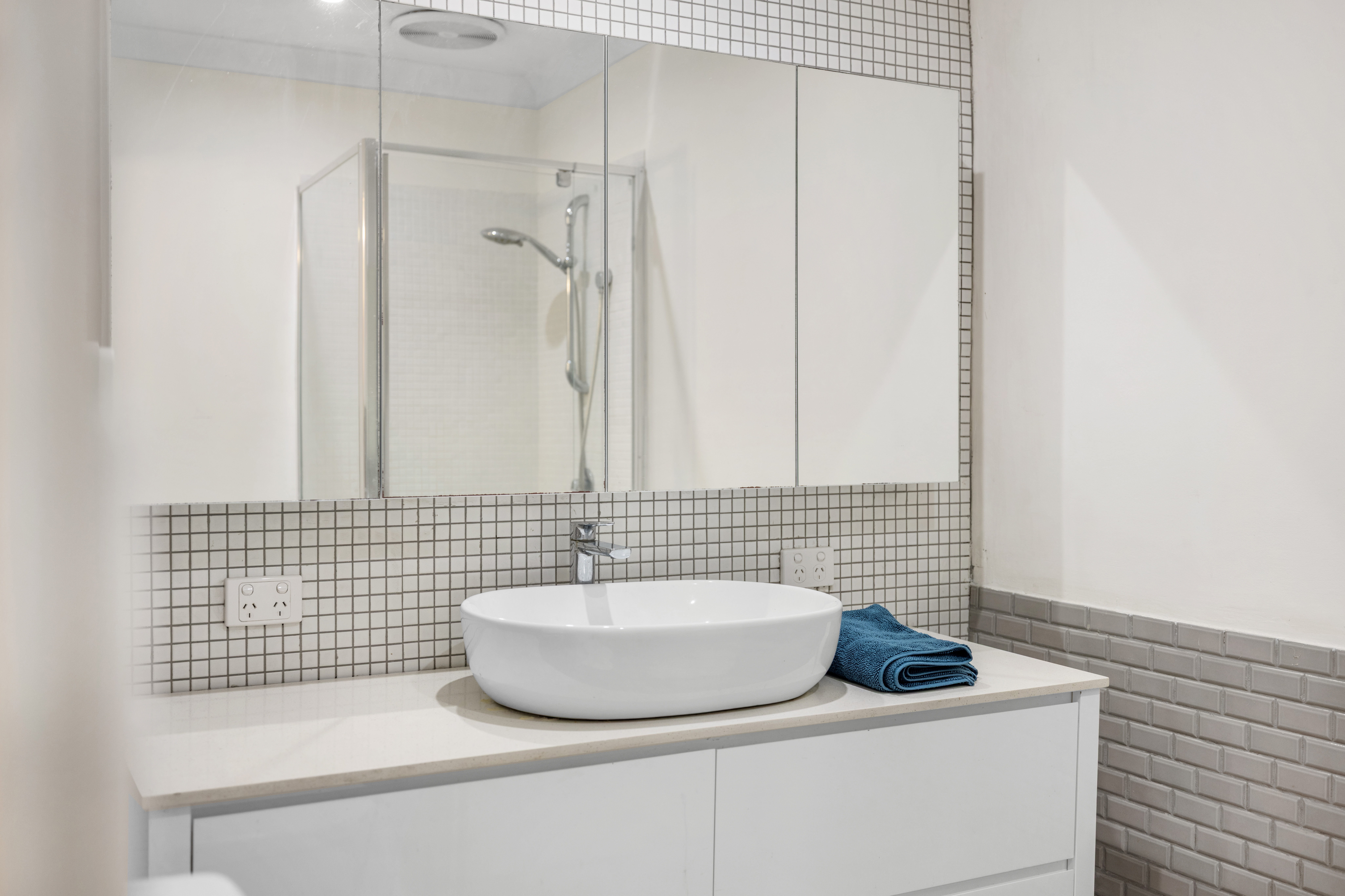 3-bedroom unit at 1 16 HARWELL ROAD, FERNTREE GULLY VIC 3156, Knox, Victoria