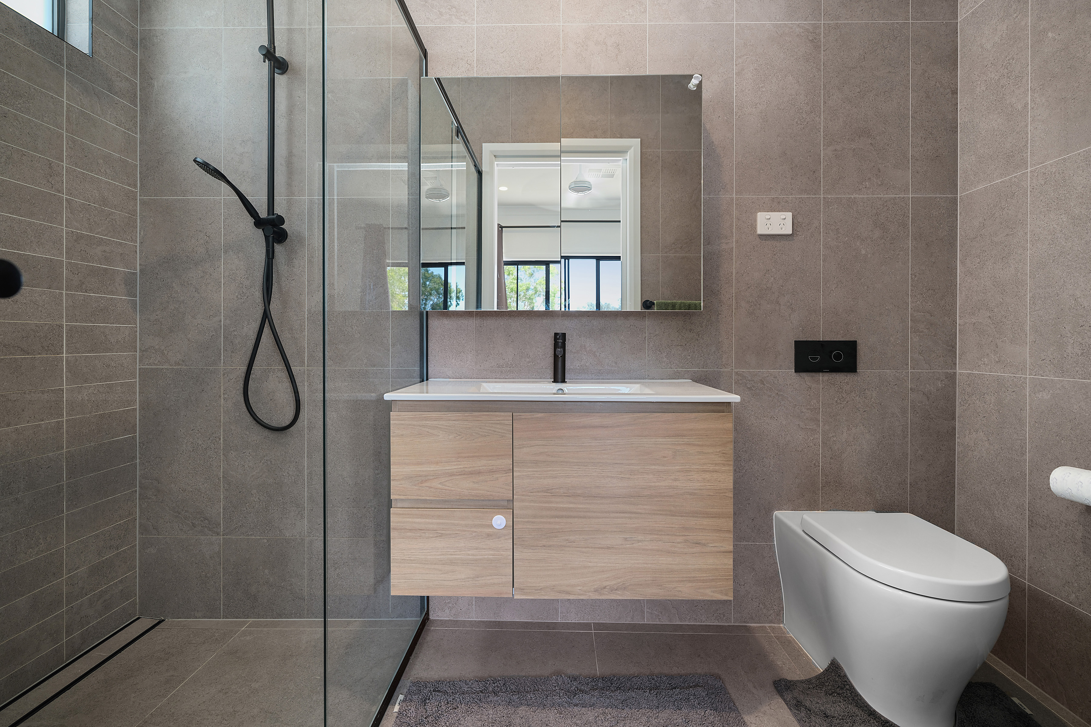 3-bedroom unit at 11 Figbird Retreat, Shortland, NSW 2307, Newcastle, New South Wales