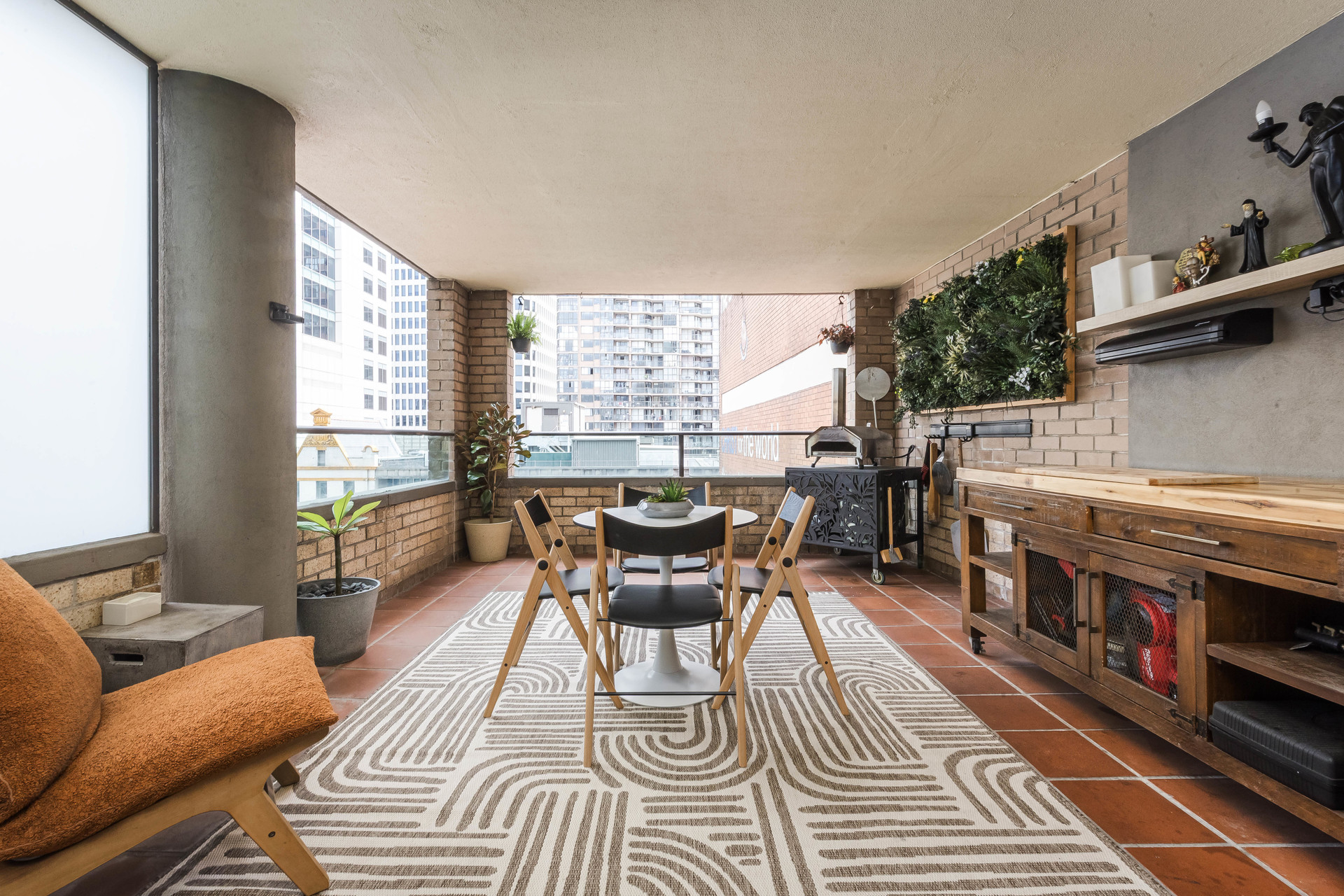 2-bedroom unit at HYDE PARK TOWERS 1301 148 ELIZABETH STREET, SYDNEY NSW 2000, Sydney, New South Wales