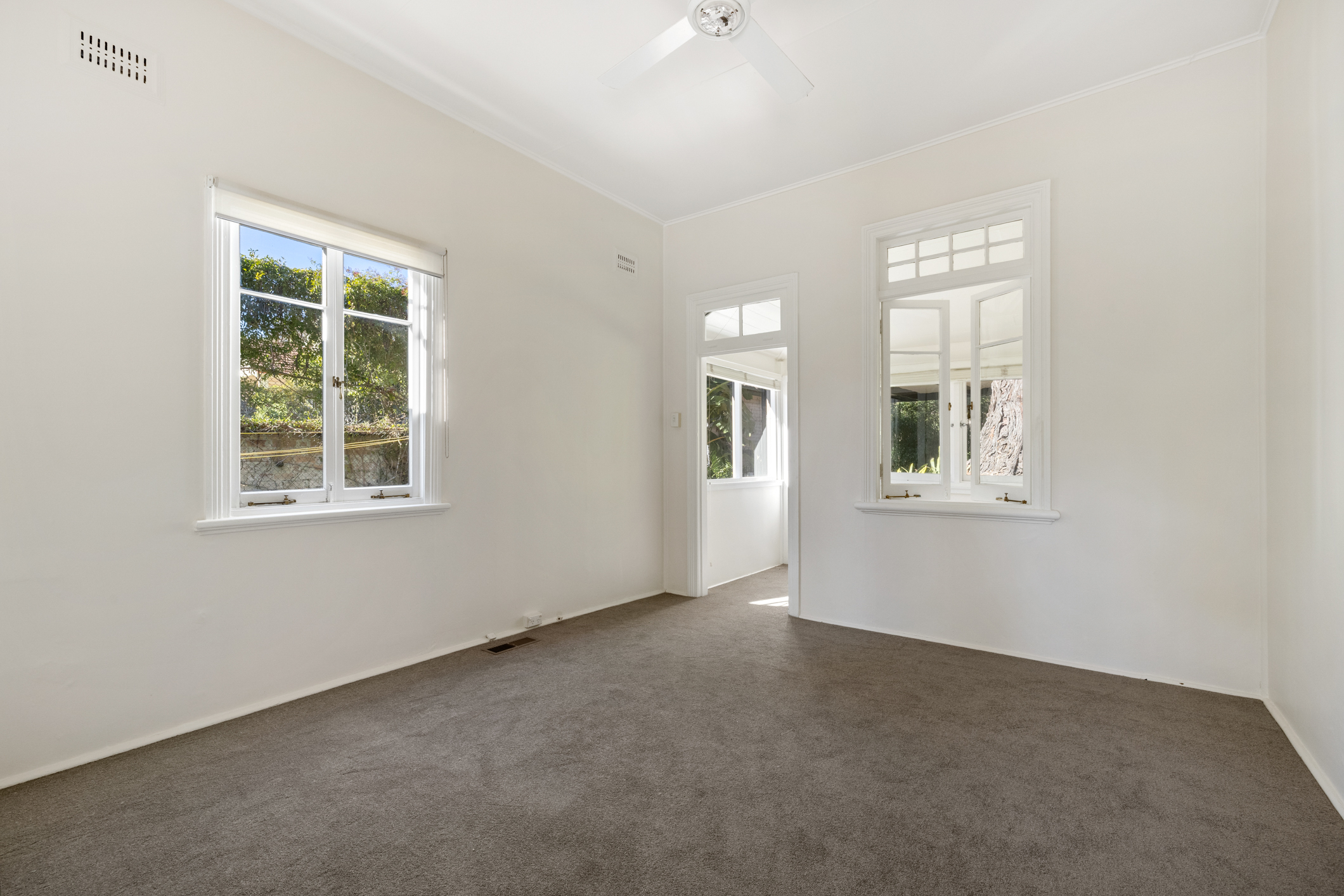 16 Burns Road, Wahroonga, NSW 2076 - Image 5