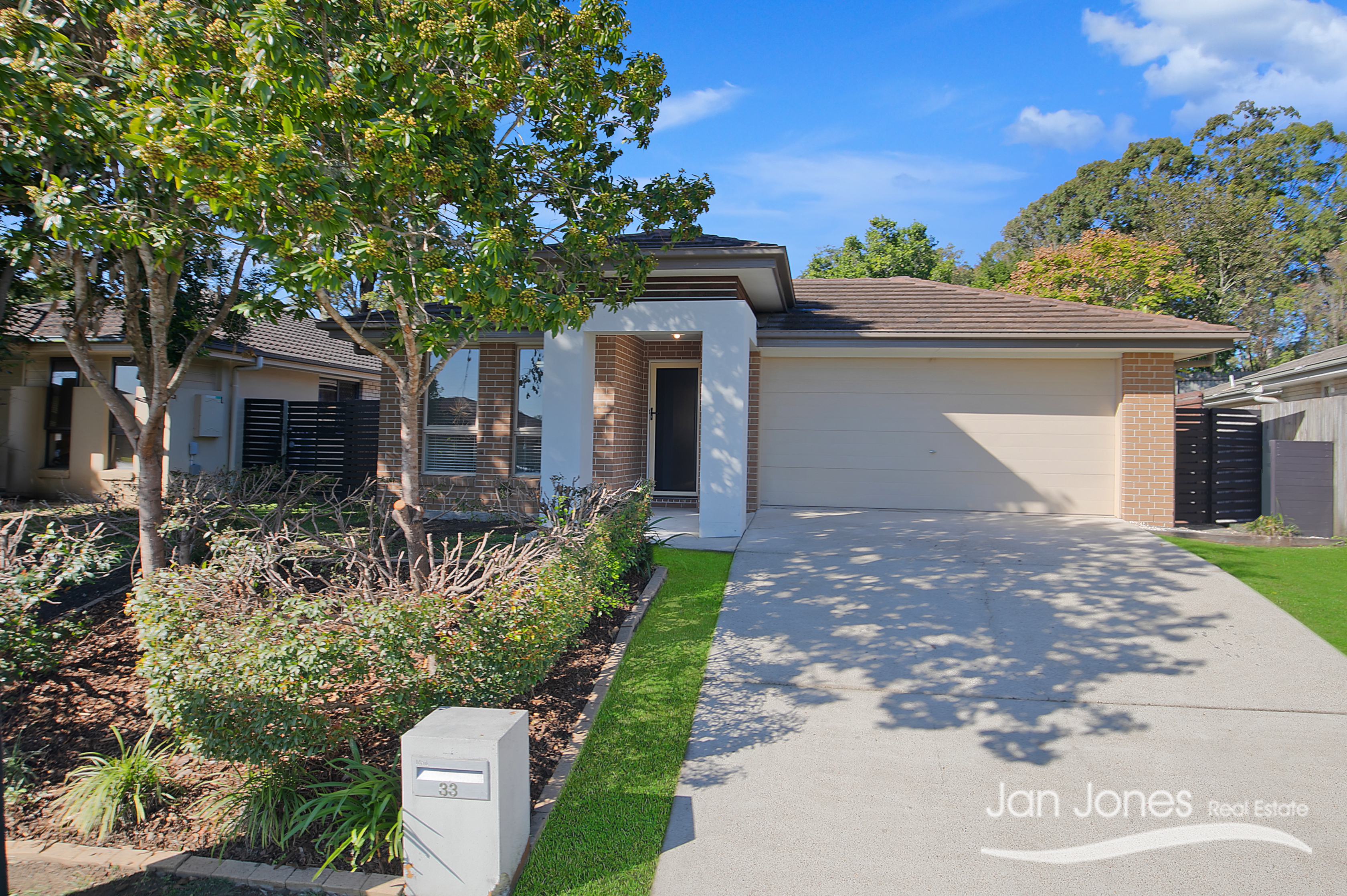 33 PEGGY ROAD, Bellmere QLD 4510 - Image 1