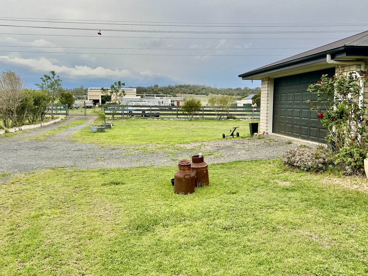 5-bedroom house at 27 Earl Street, Jondaryan, QLD 4403, Toowoomba, Queensland