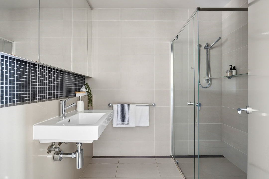 3-bedroom unit at 2 32 BAY STREET, BRIGHTON VIC 3186, , Victoria