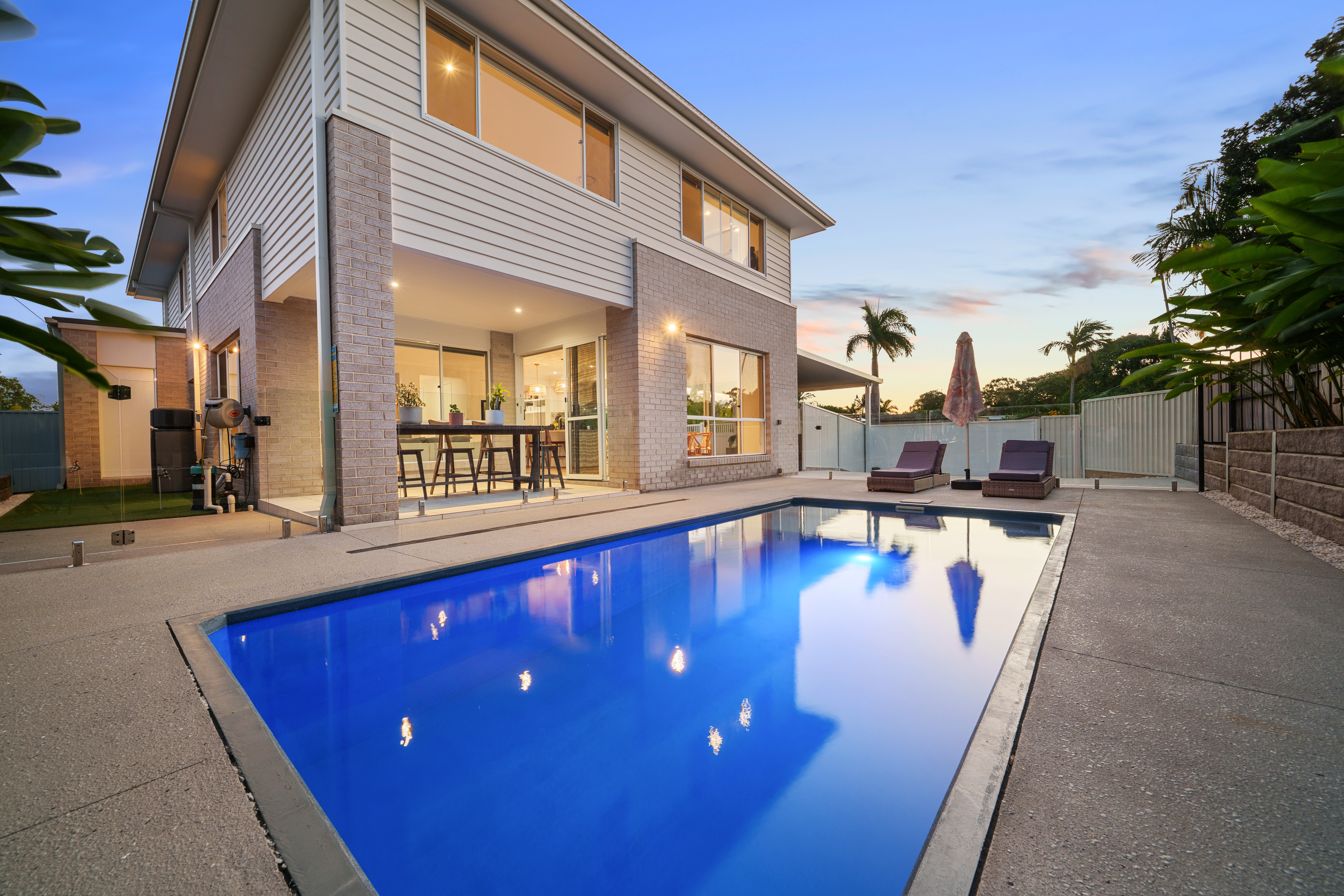 1 LEAFY CLOSE, Burleigh Waters QLD 4220 - Image 2