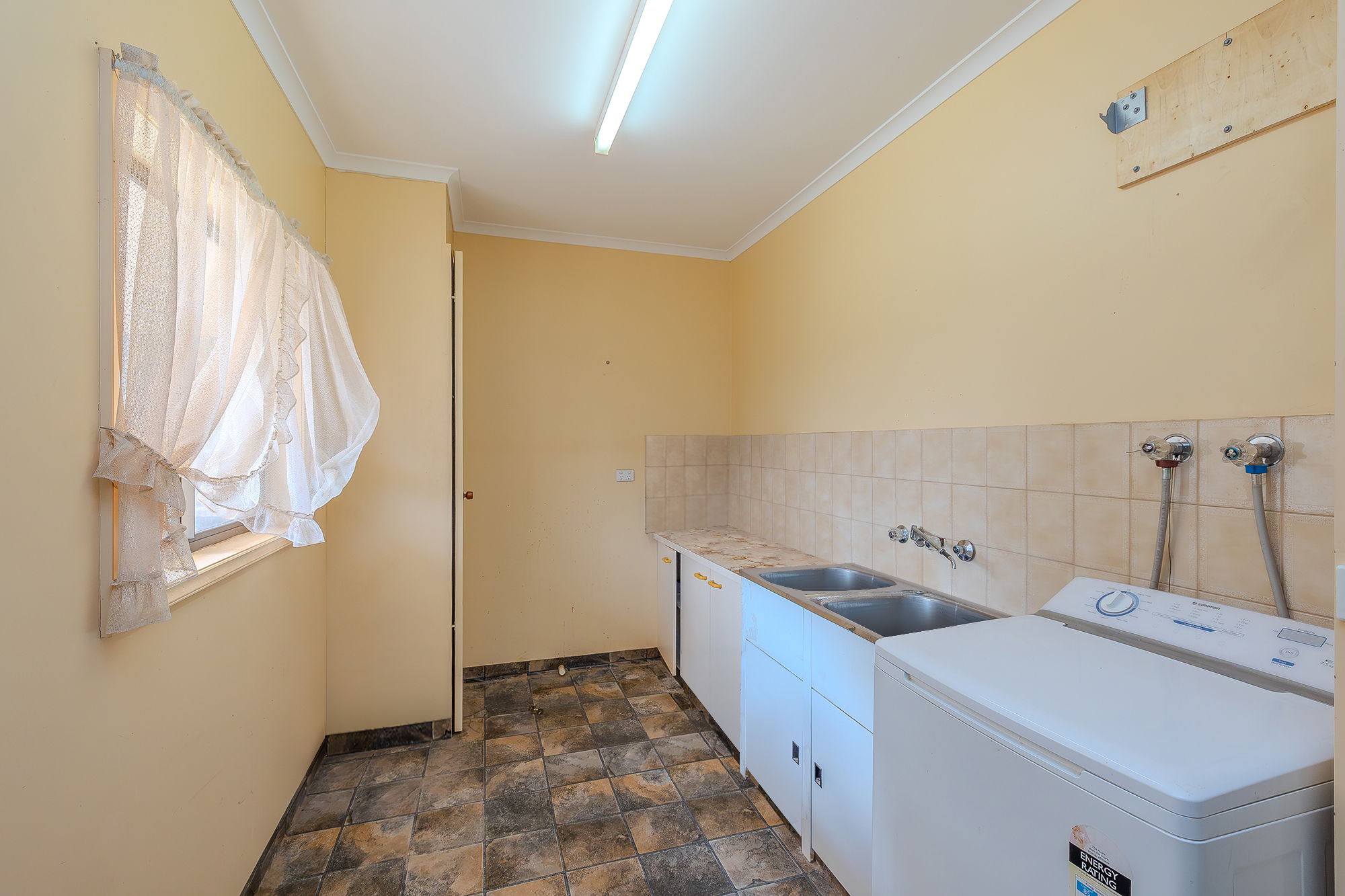 5-bedroom house at 20 Rose Street, Manangatang, VIC 3546, Swan Hill, Victoria