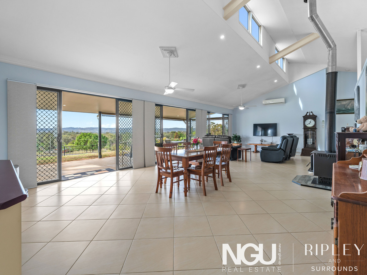 153 LAKES DRIVE, Laidley Heights QLD 4341 - Image 7