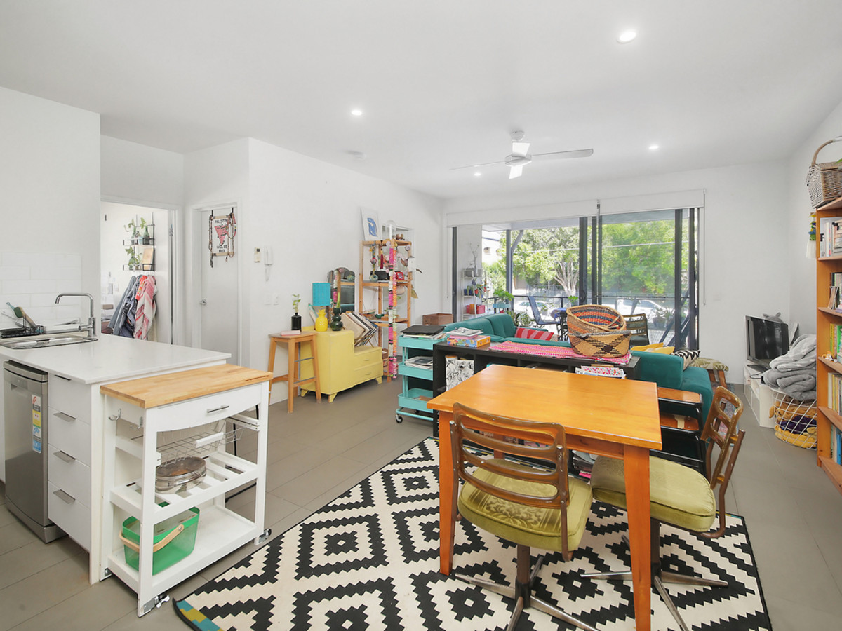 4 20 HELLES STREET, MOOROOKA QLD 4105 - Image 5