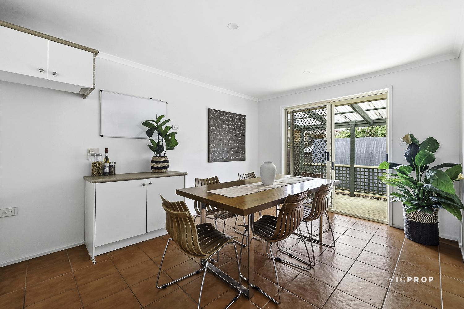 2-bedroom house at 8 Robern Parade, Viewbank, VIC 3084, Banyule, Victoria
