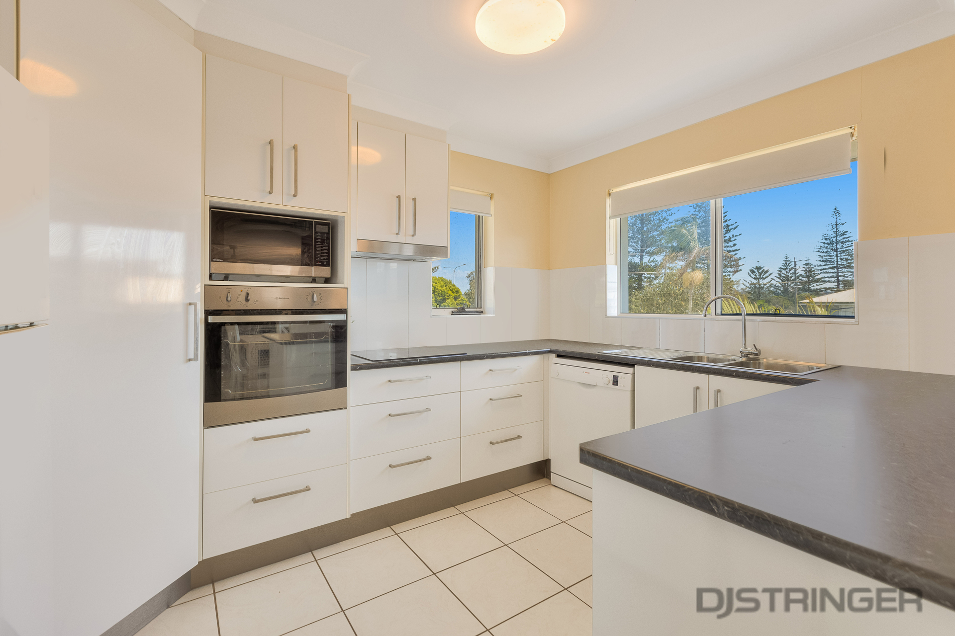 SAMUEL PLACE 6 241 GOLDEN FOUR DRIVE, BILINGA QLD 4225 - Image 4