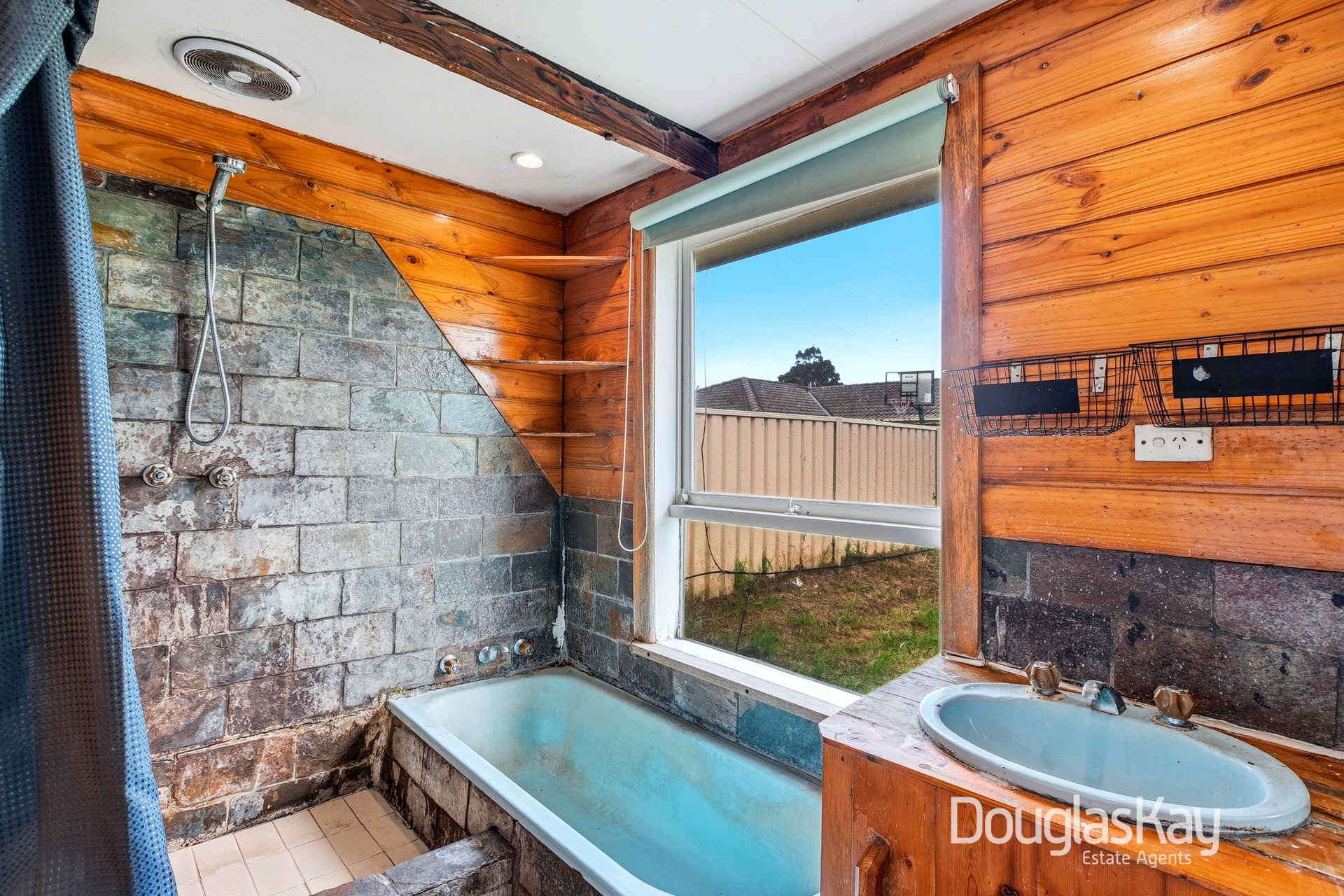 8 BAYNTON AVENUE, Sunshine North VIC 3020 - Image 8