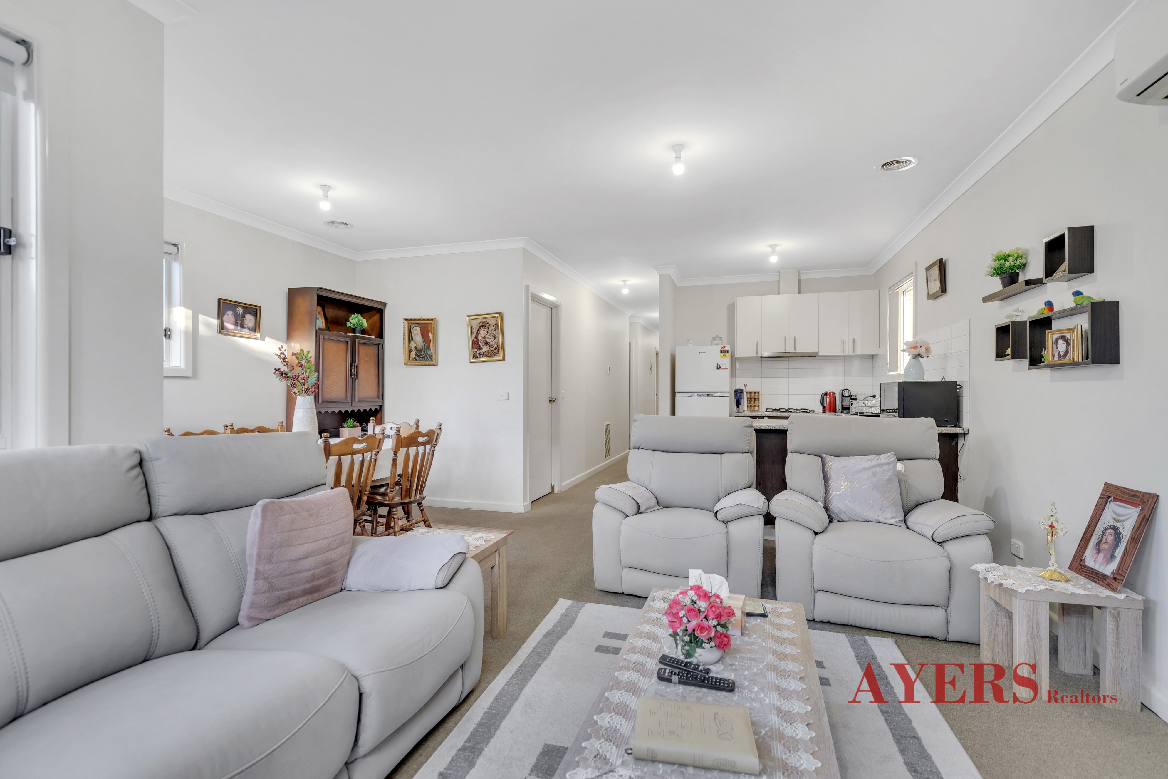 15/4 Young Road, Hallam, VIC 3803 - Image 2