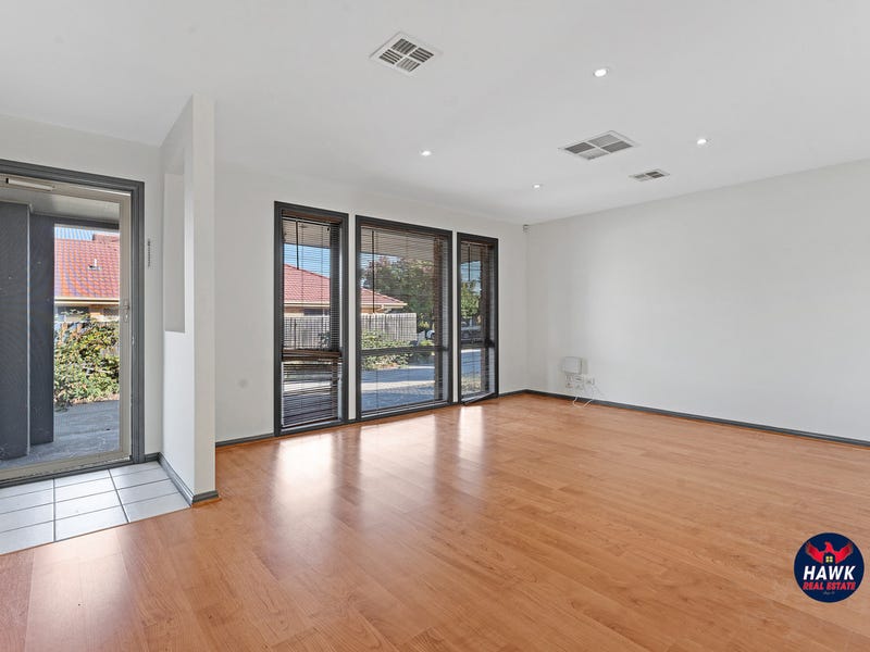 41 Bluestone Gardens, Jerrabomberra, NSW 2619 - Image 3