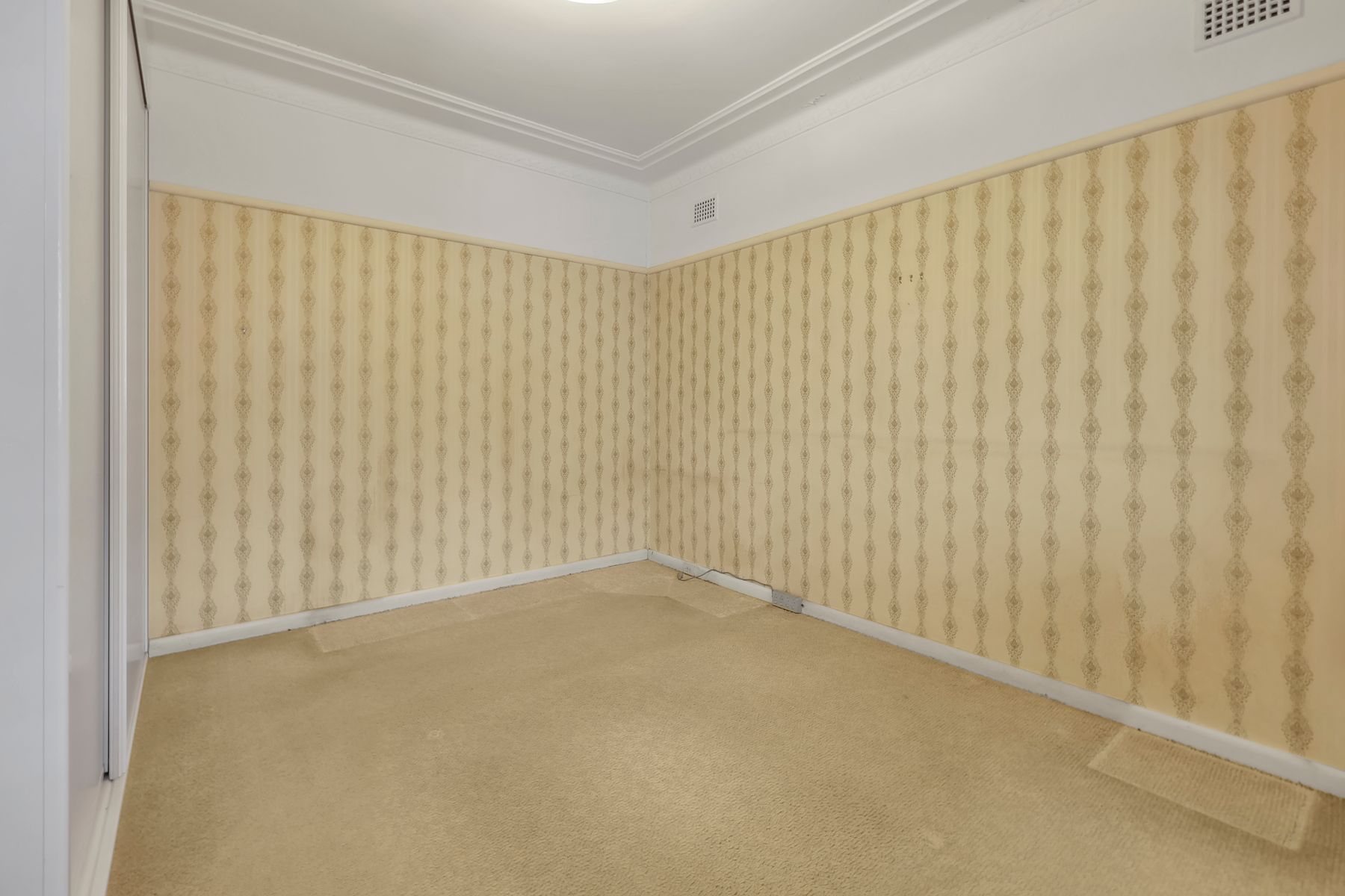 7 STEPHENSON STREET, Roselands NSW 2196 - Image 5