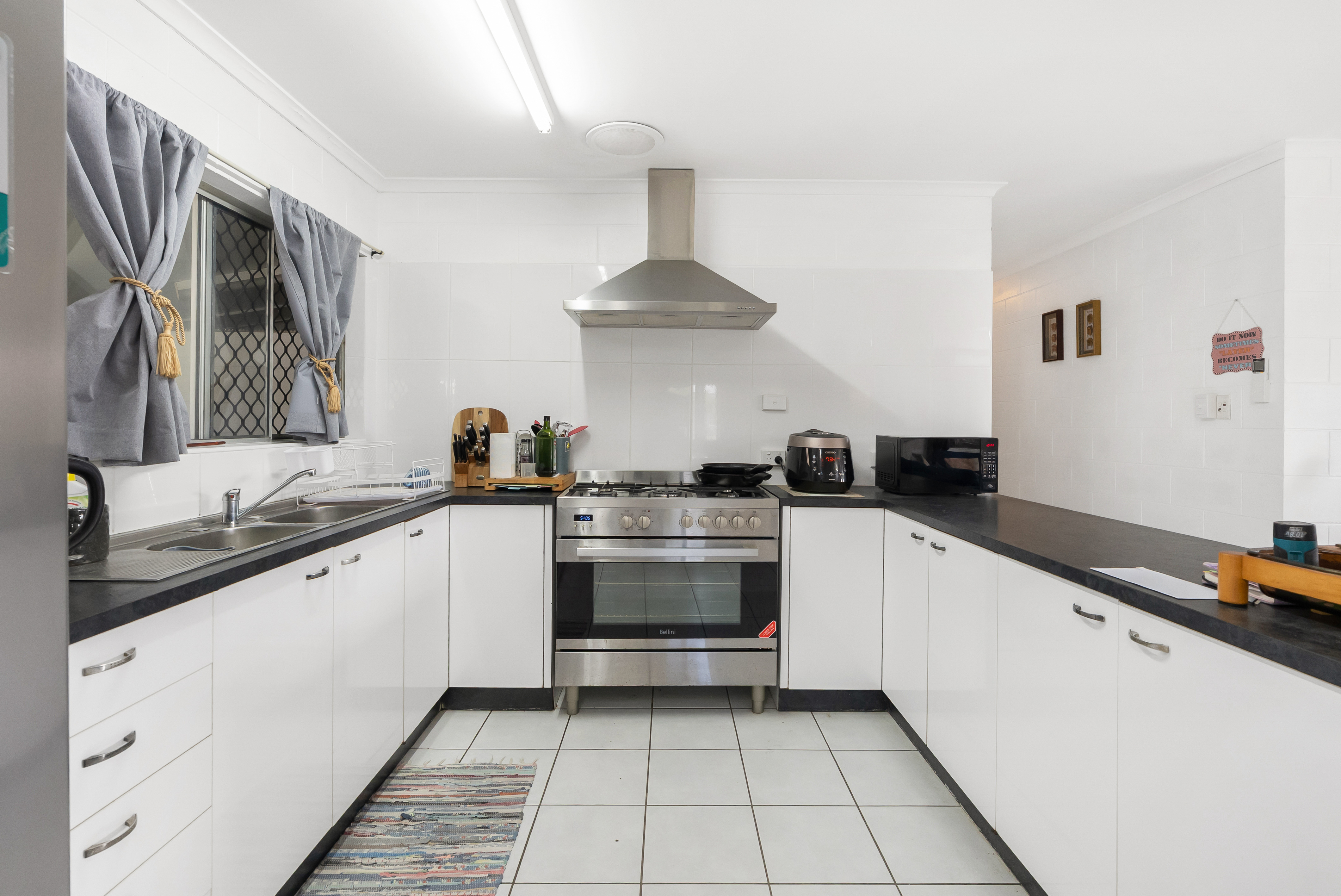 17 Armbrust Street, Manoora, QLD 4870 - Image 5