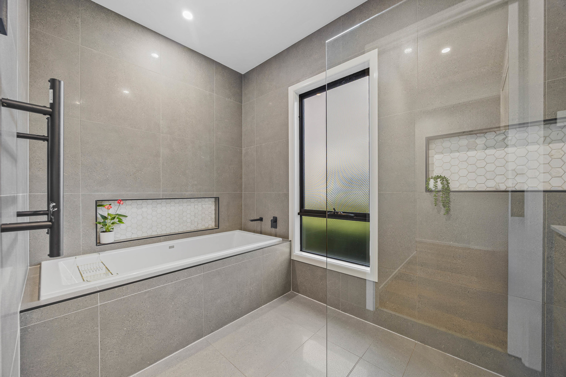5-bedroom house at 5 WENDES PLACE, Warrenheip VIC 3352, Ballarat, Victoria