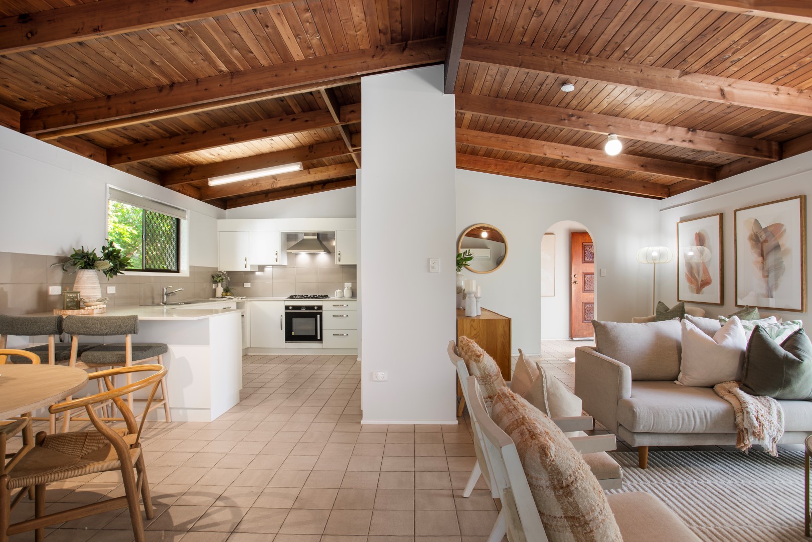 42 Messines Ridge Road, Tarragindi, Qld, 4121 - Image 2