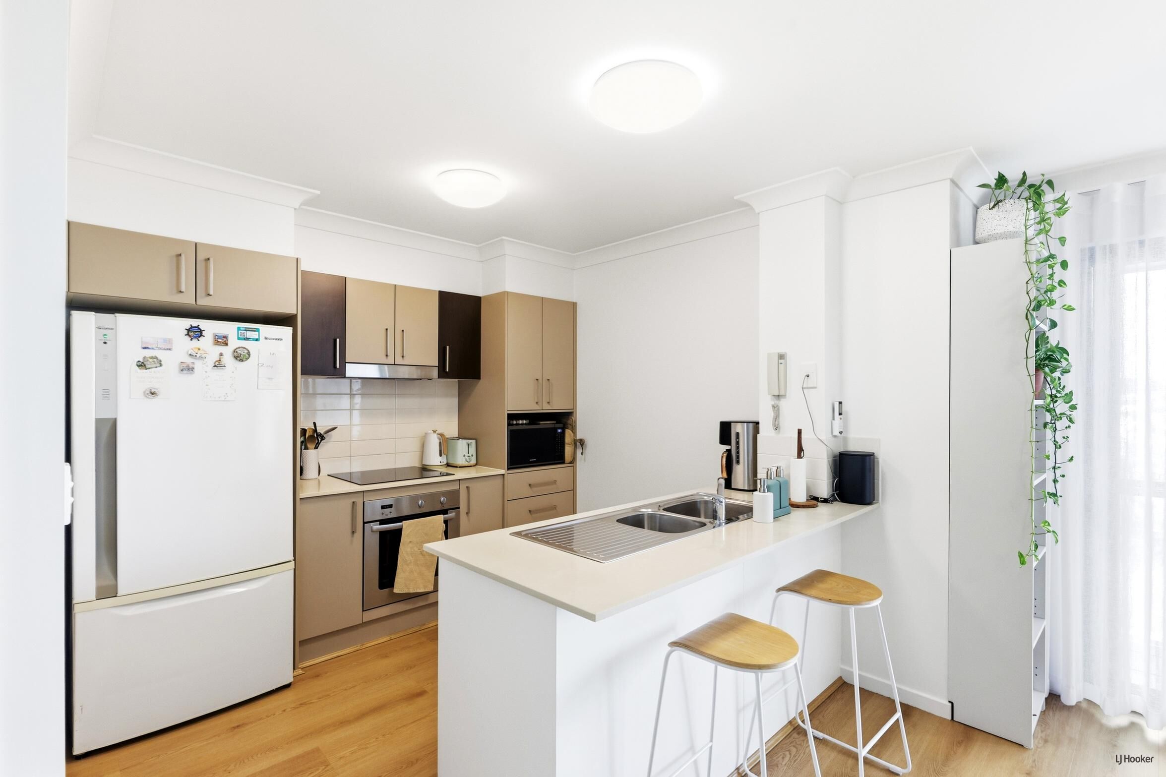 14 111-113 GOLDEN FOUR DRIVE, BILINGA QLD 4225 - Image 6