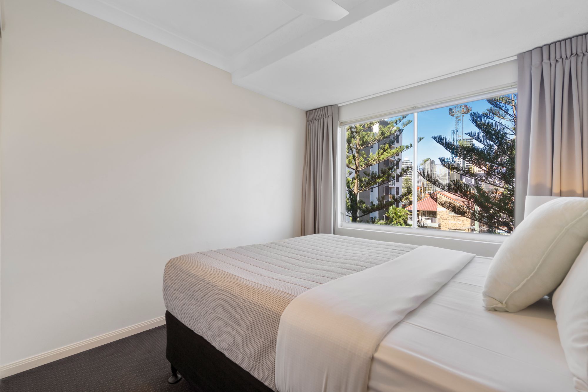 12 93 OLD BURLEIGH ROAD, BROADBEACH QLD 4218 - Image 7