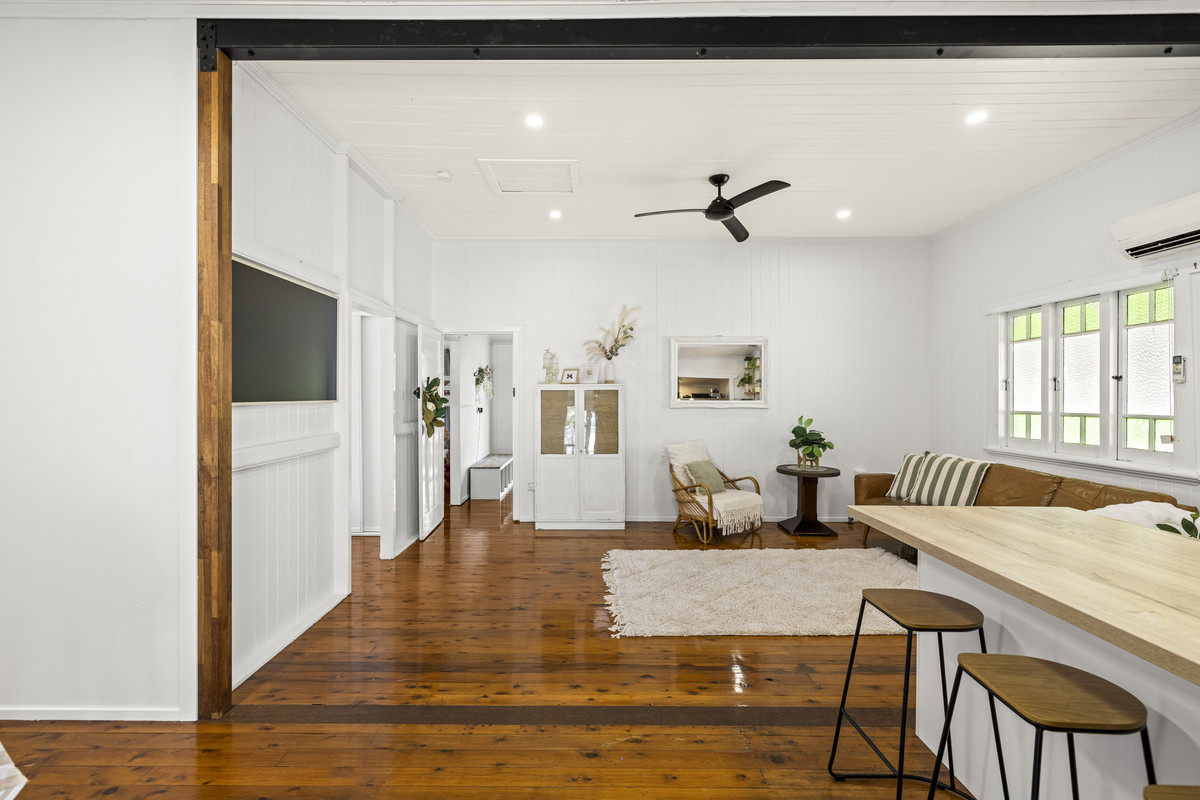 34 Noll Street, Kearneys Spring, QLD 4350 - Image 10