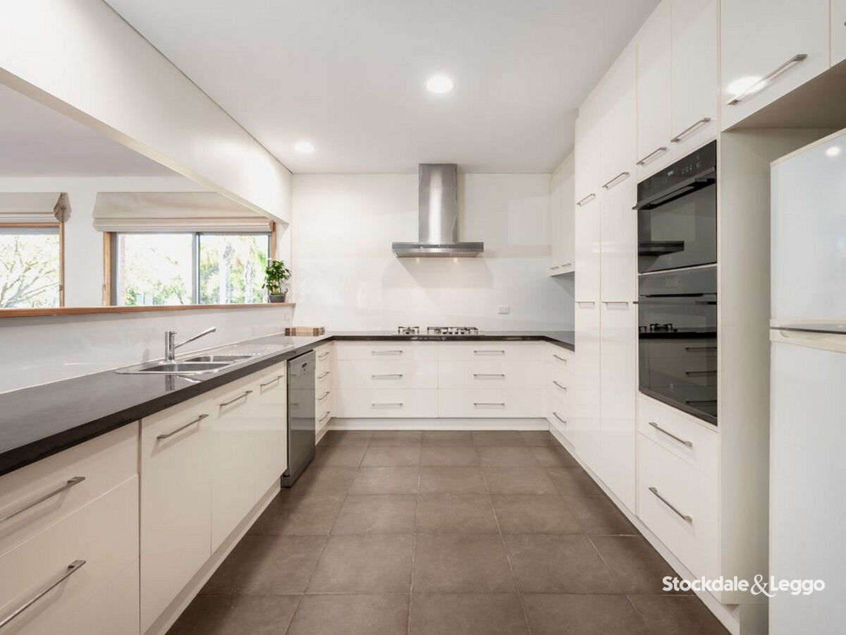 9 Arcadia Downs Drive, Kialla, VIC 3631 - Image 3
