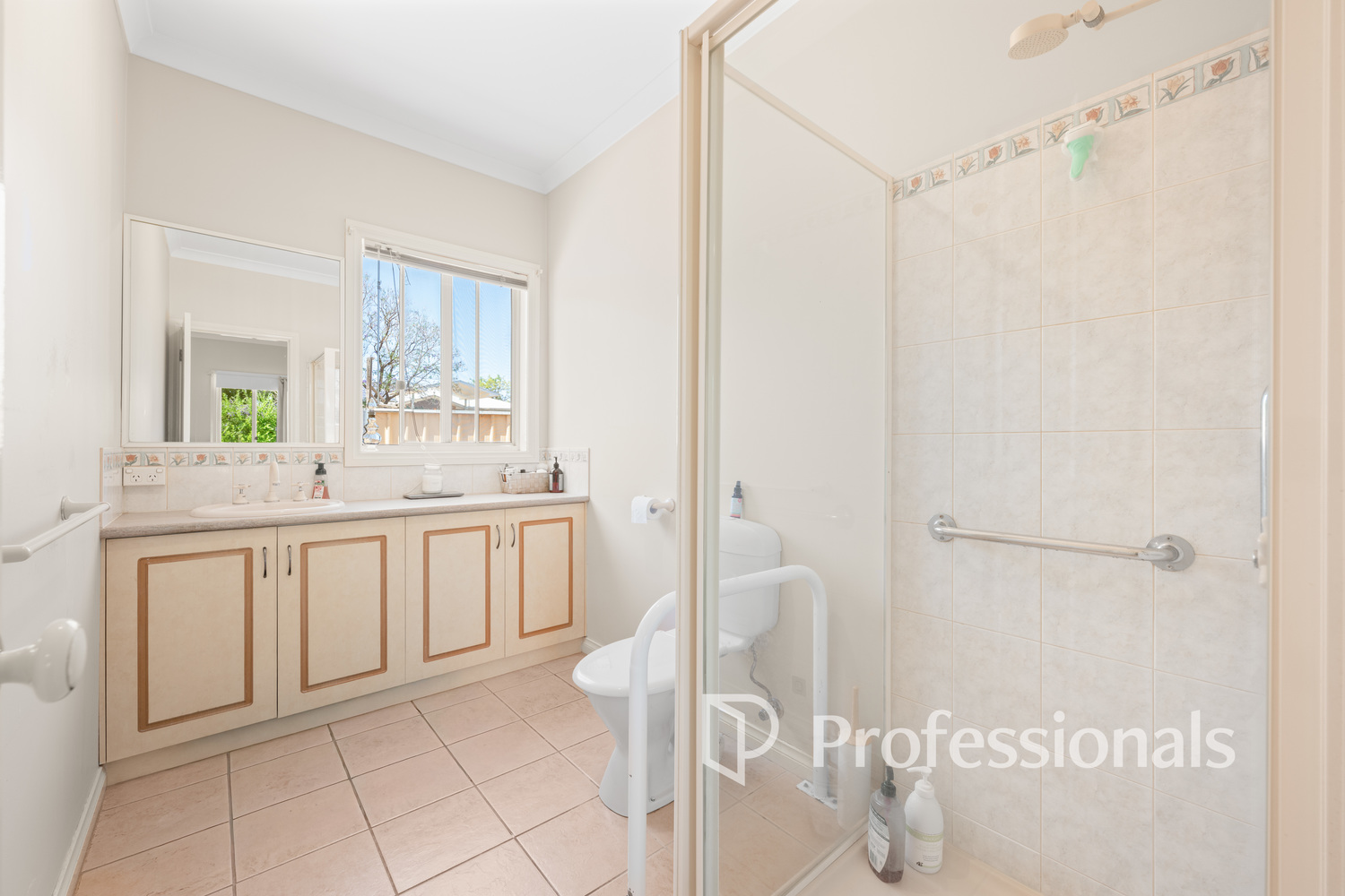 4-bedroom house at 32 Calotis Street, Red Cliffs, VIC 3496, Mildura, Victoria