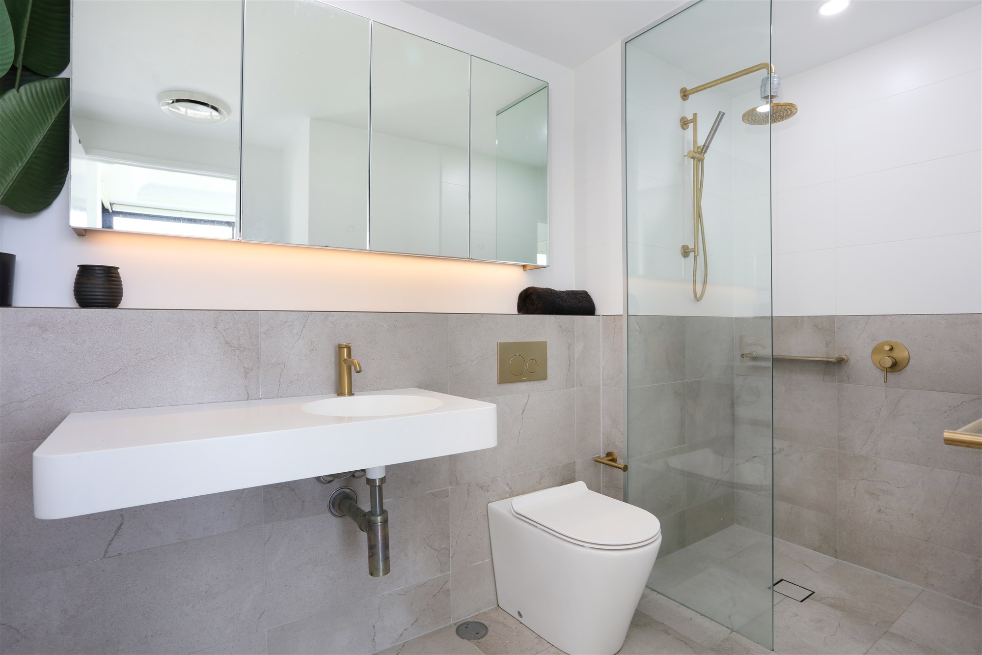 2-bedroom unit at 372 Marine Parade, Labrador, Qld, 4215, Gold Coast, Queensland