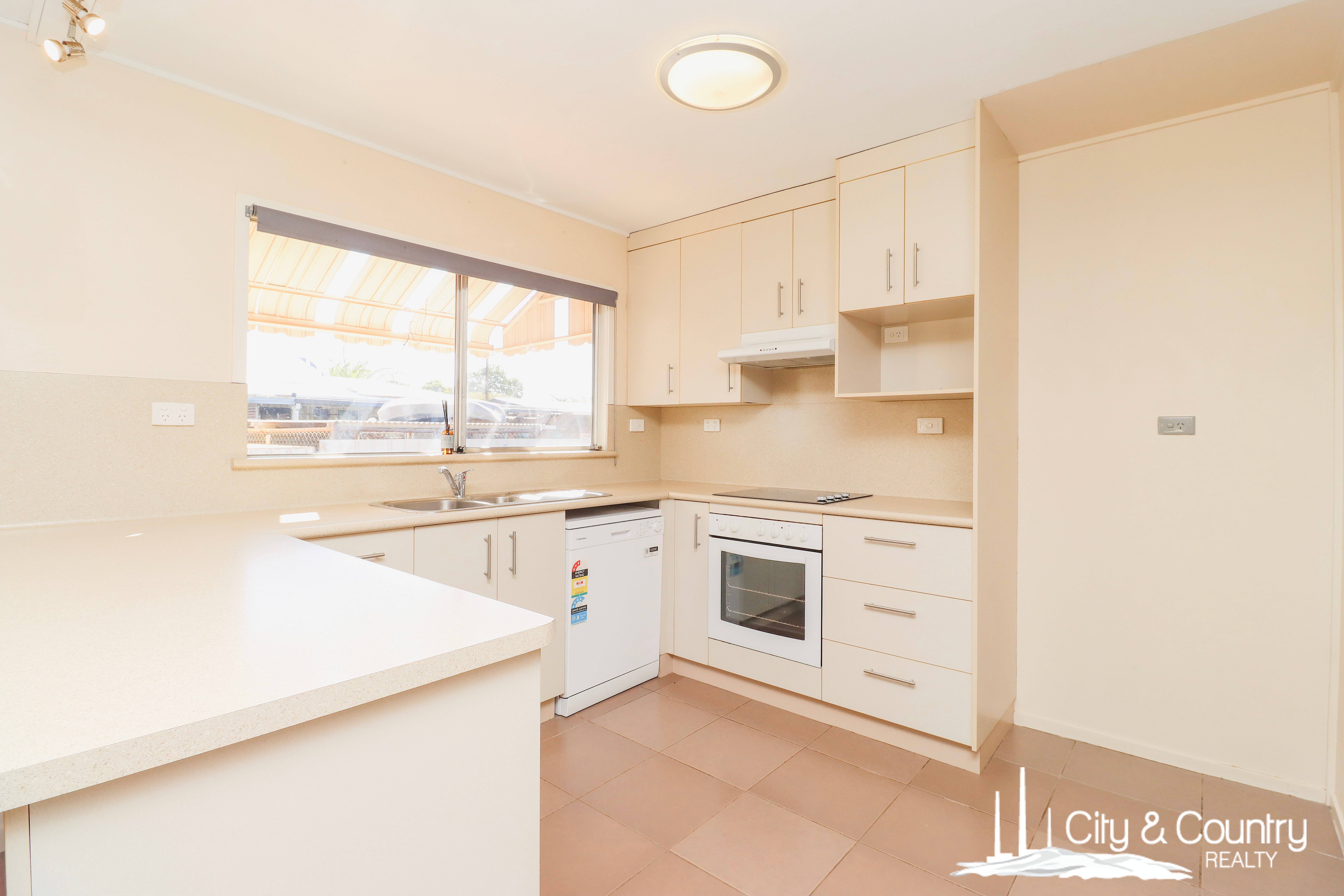 3 Gazelle Street, Soldiers Hill, QLD 4825 - Image 2