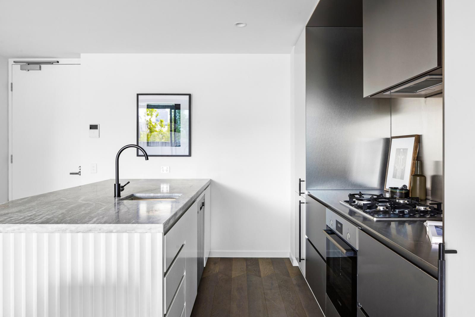 909/5 Wominjeka Walk, West Melbourne, Vic, 3003 - Image 1