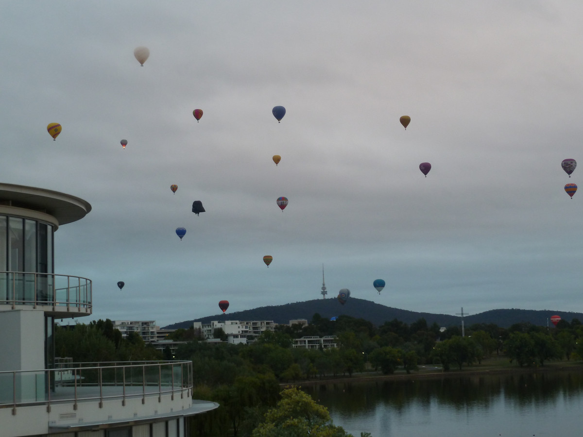 WATERFRONT 76 11 EASTLAKE PARADE, KINGSTON ACT 2604 - Image 3