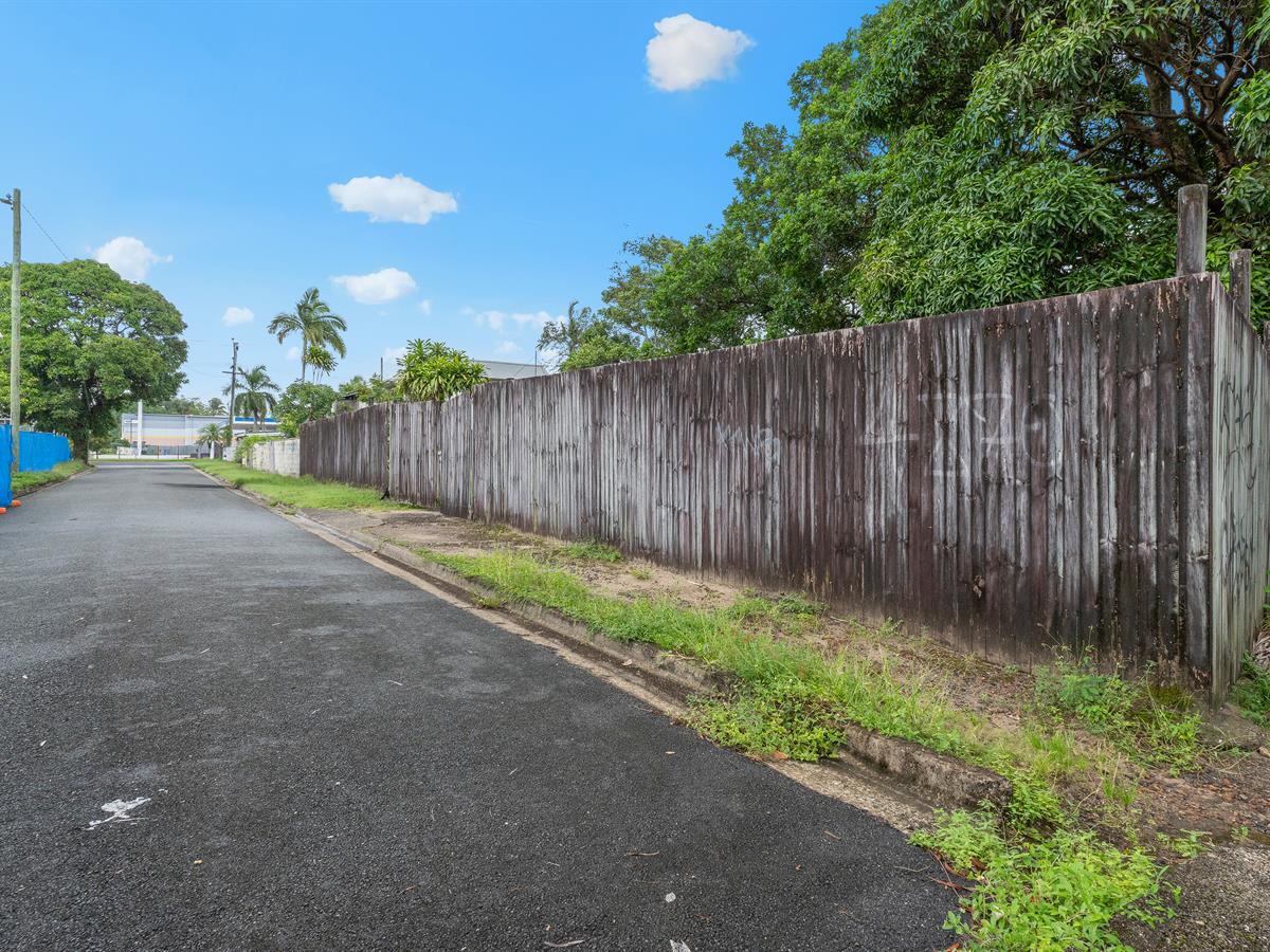 
      /220-224 Sheridan Street, Cairns North, Qld, 4870 - Image 4