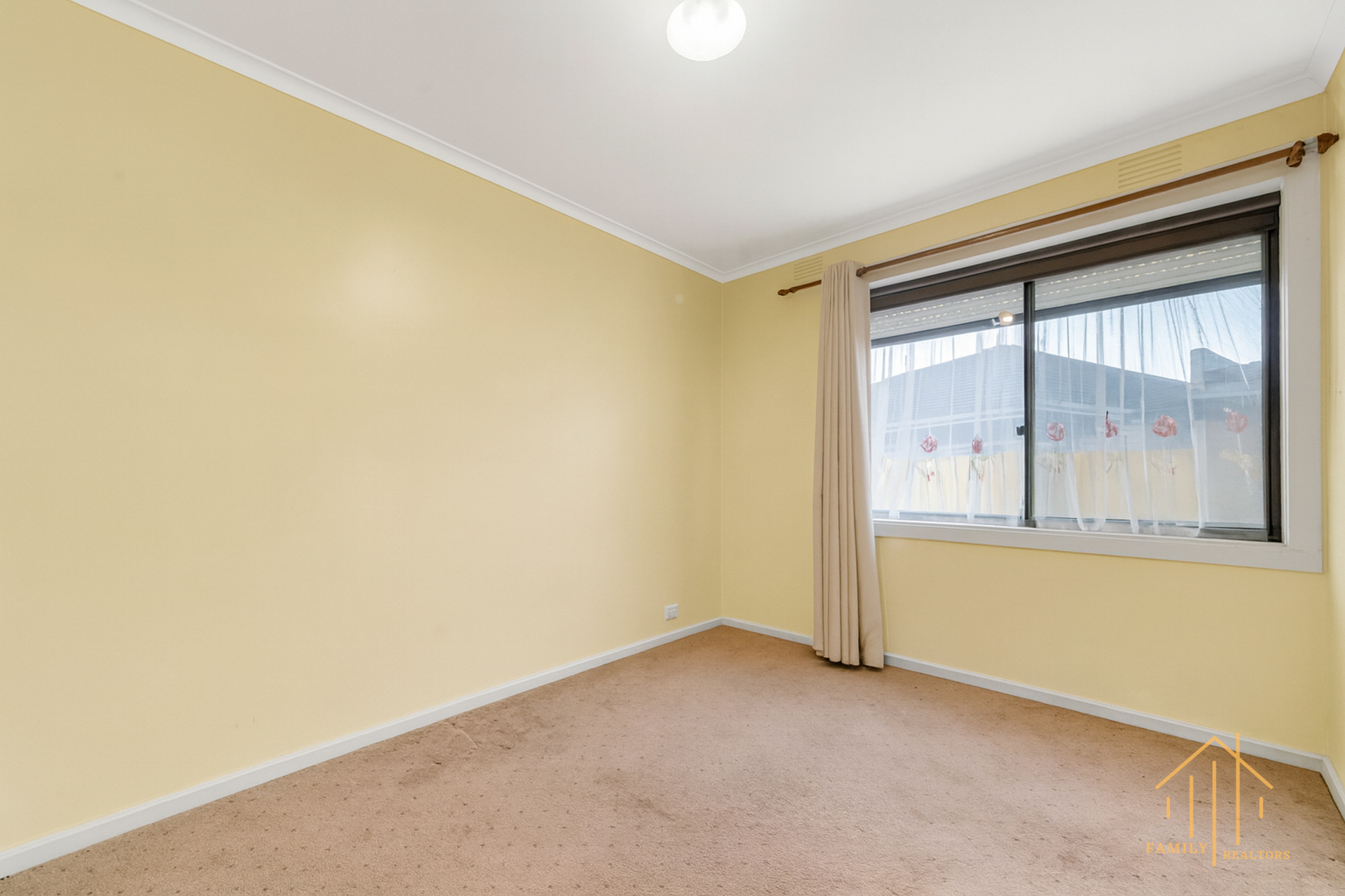 13 NEVILLE COURT, Springvale VIC 3171 - Image 5