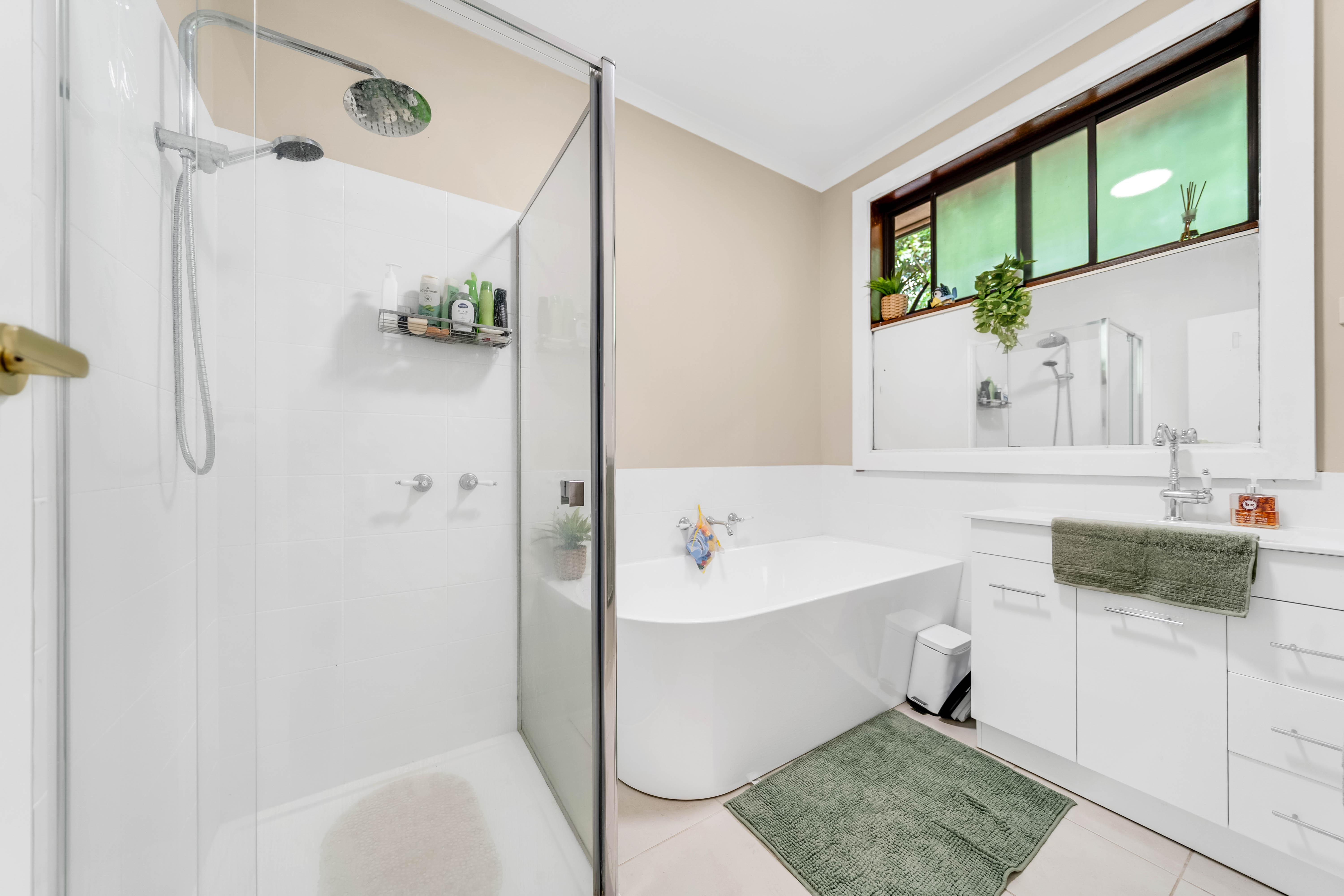 4-bedroom house at 82 NAR NAR GOON-LONGWARRY ROAD, Bunyip VIC 3815, Cardinia, Victoria