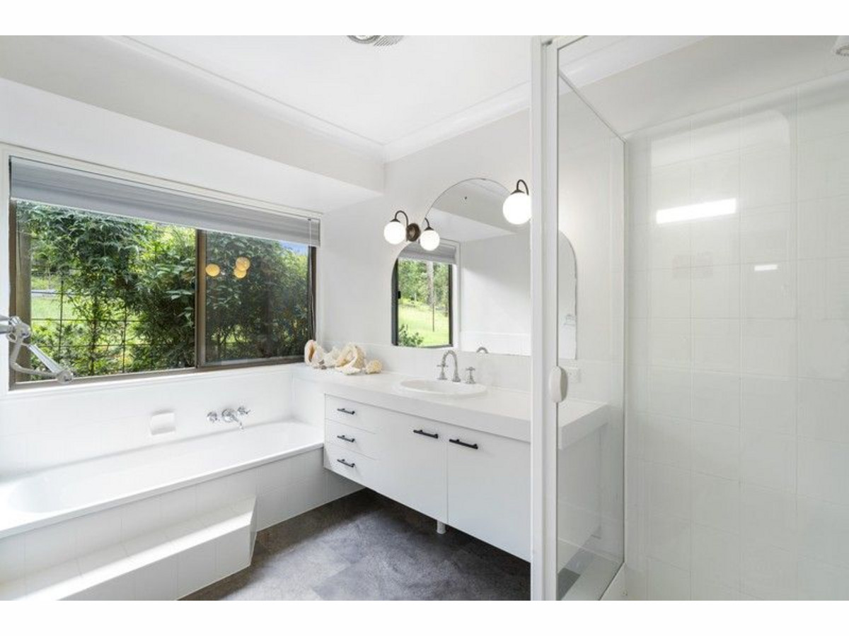 5-bedroom house at 10 Edwards Place, Ormeau, QLD 4208, , Queensland