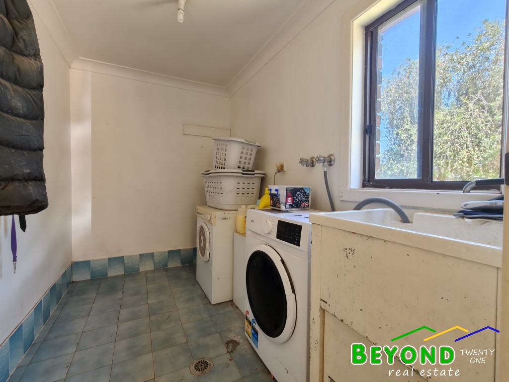33 FEDERATION STREET, Gilgandra NSW 2827 - Image 9