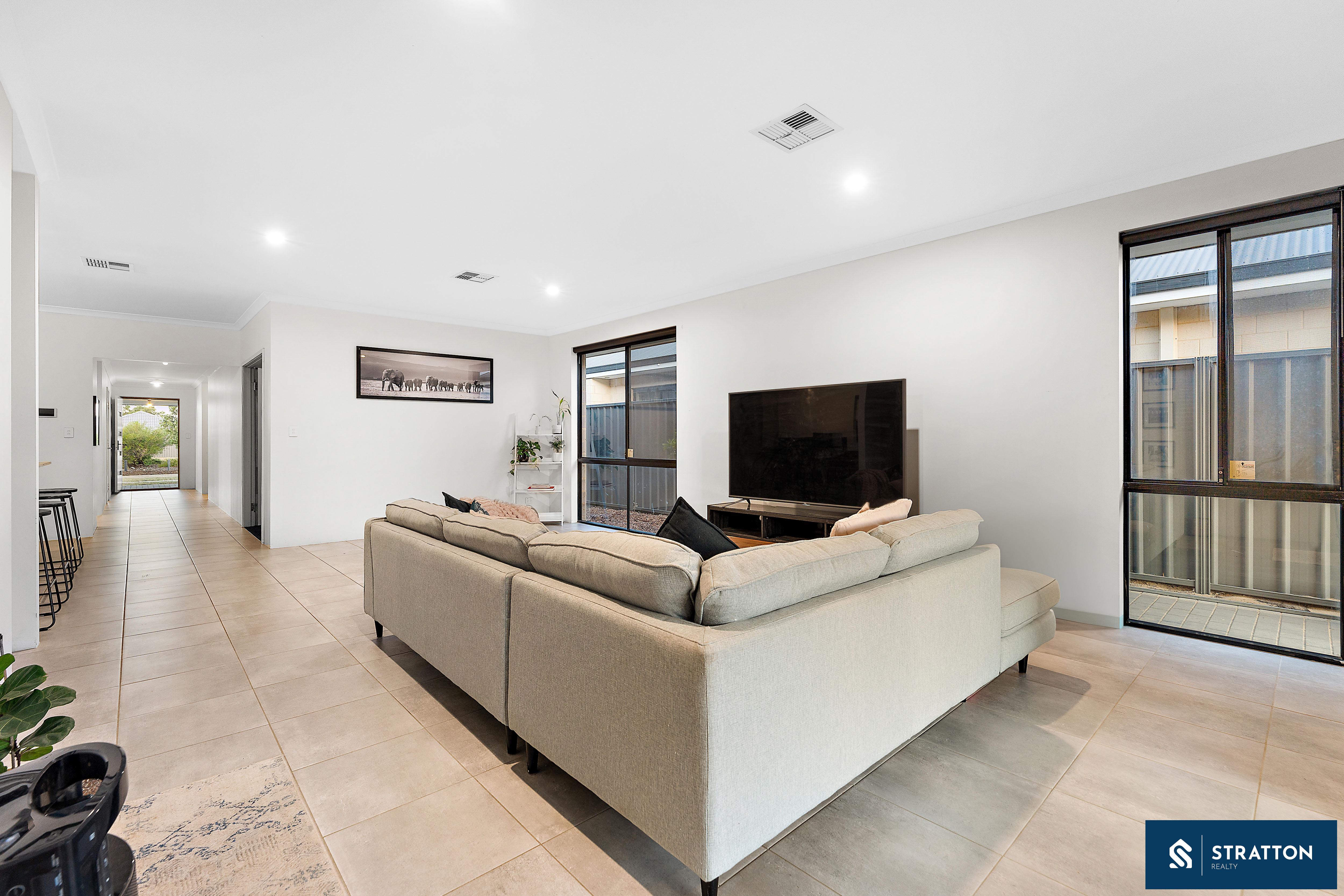 4-bedroom house at 17 Macintyre View, Hilbert, WA 6112, Armadale, Western Australia